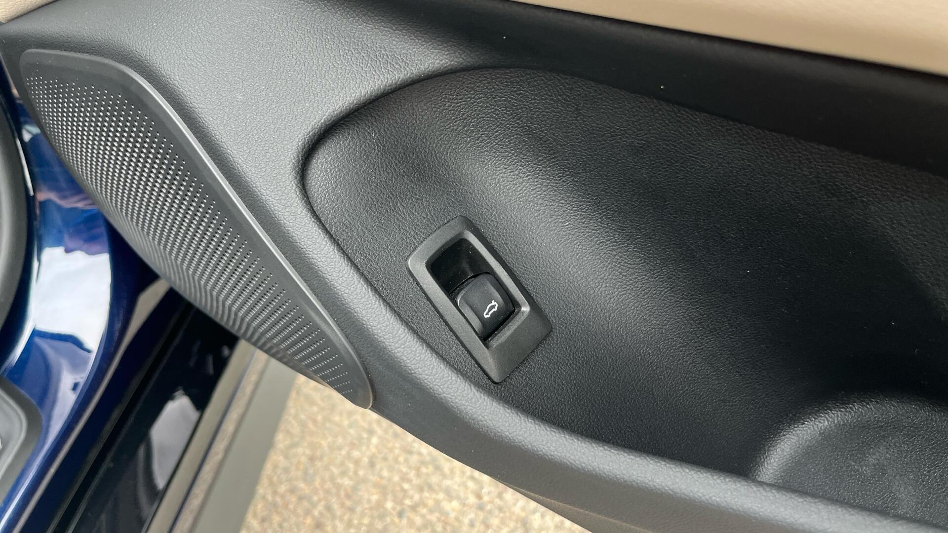 BMW i4 view 42