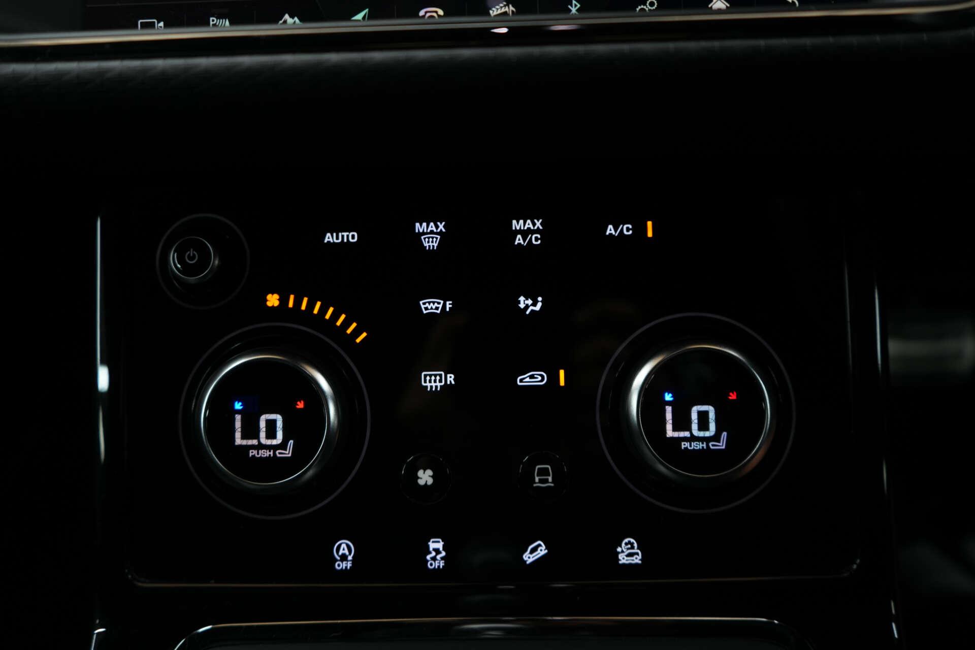 Land Rover Range Rover Evoque view 27
