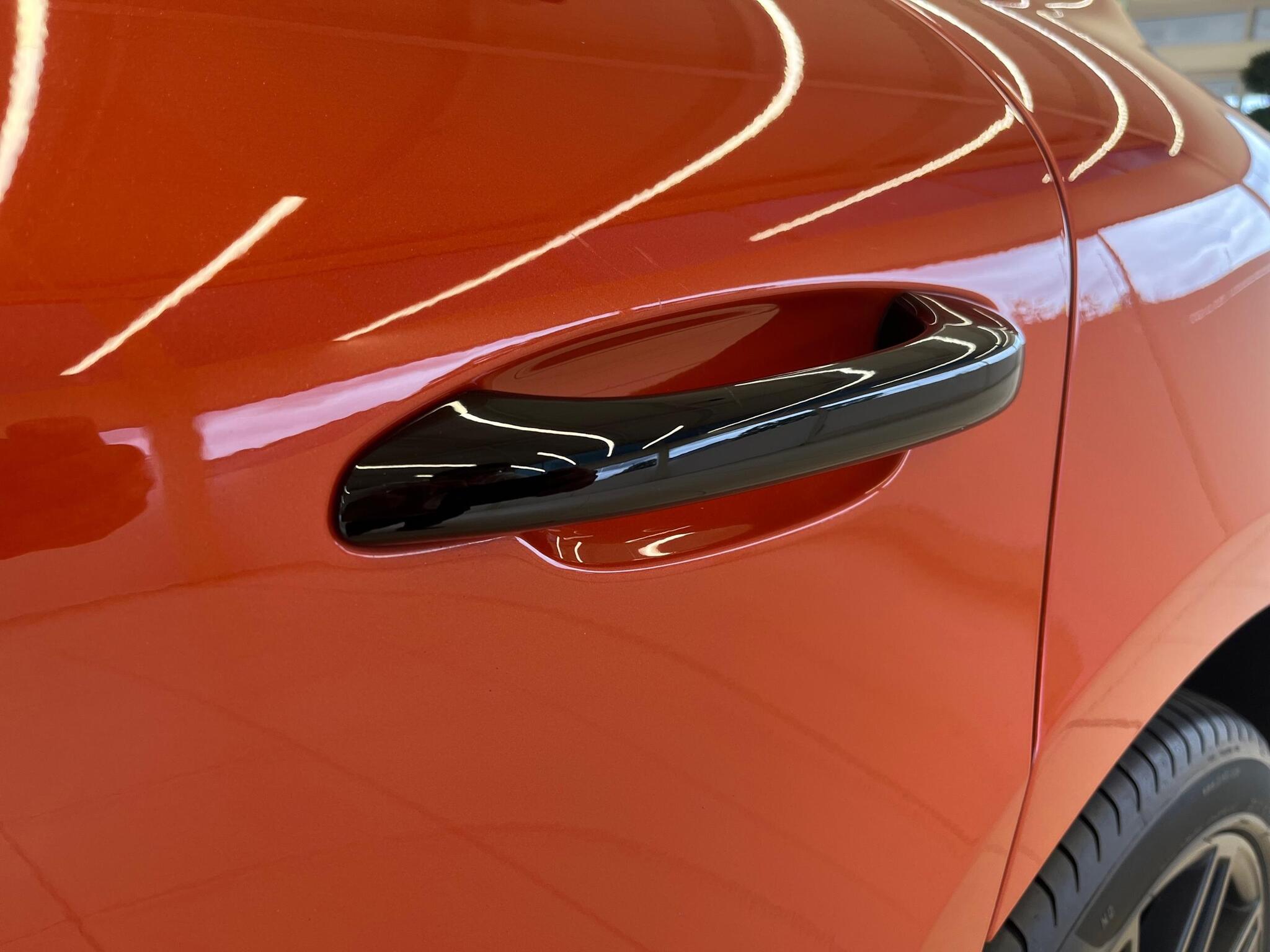 Porsche Macan view 34