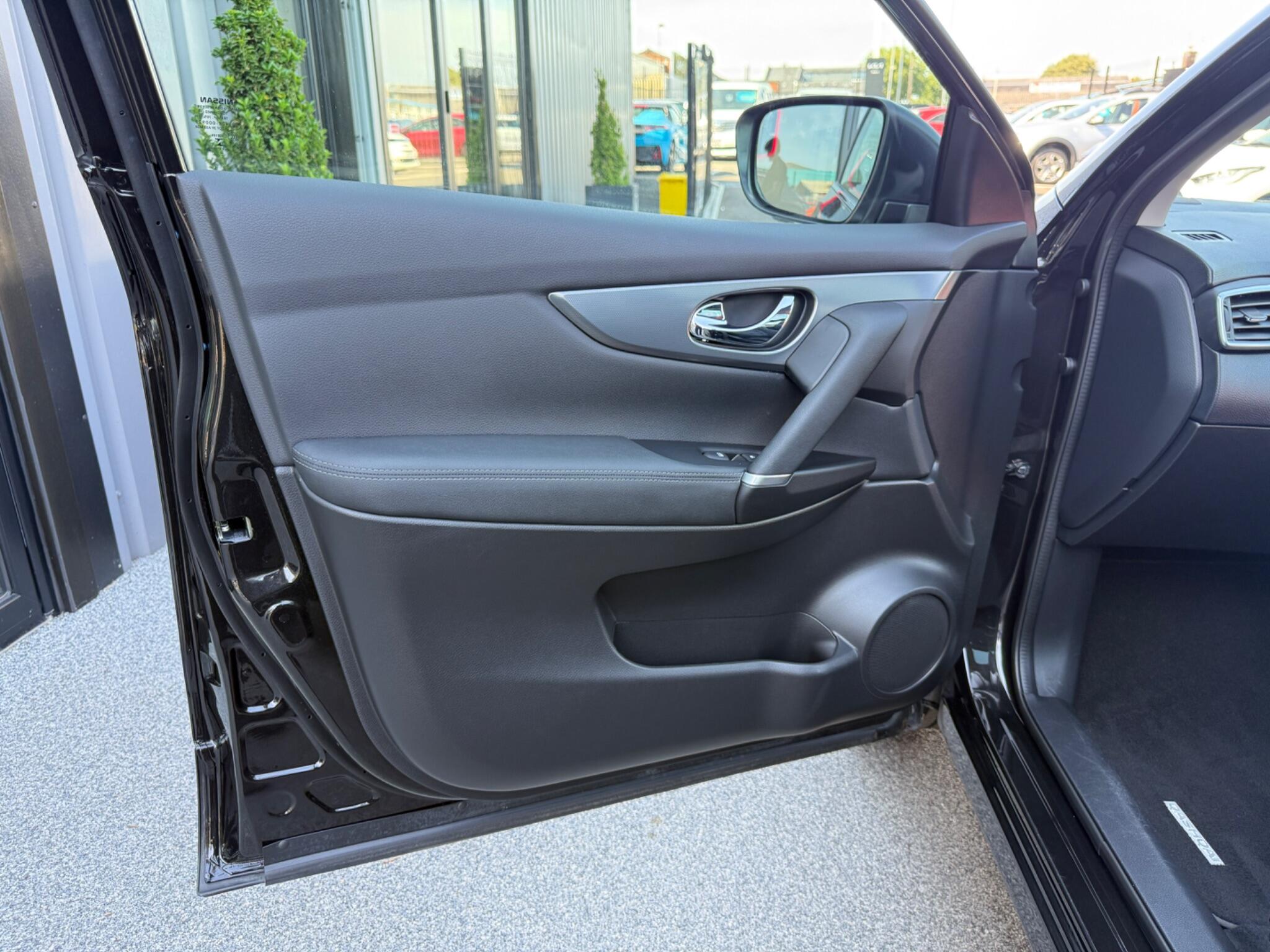 Nissan Qashqai view 33