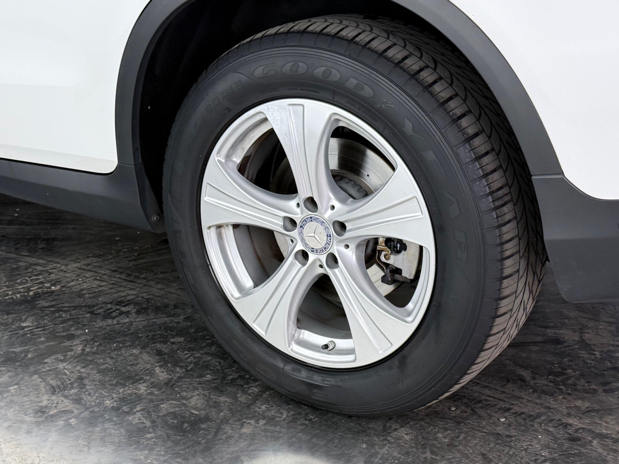Mercedes-Benz GLC view 8