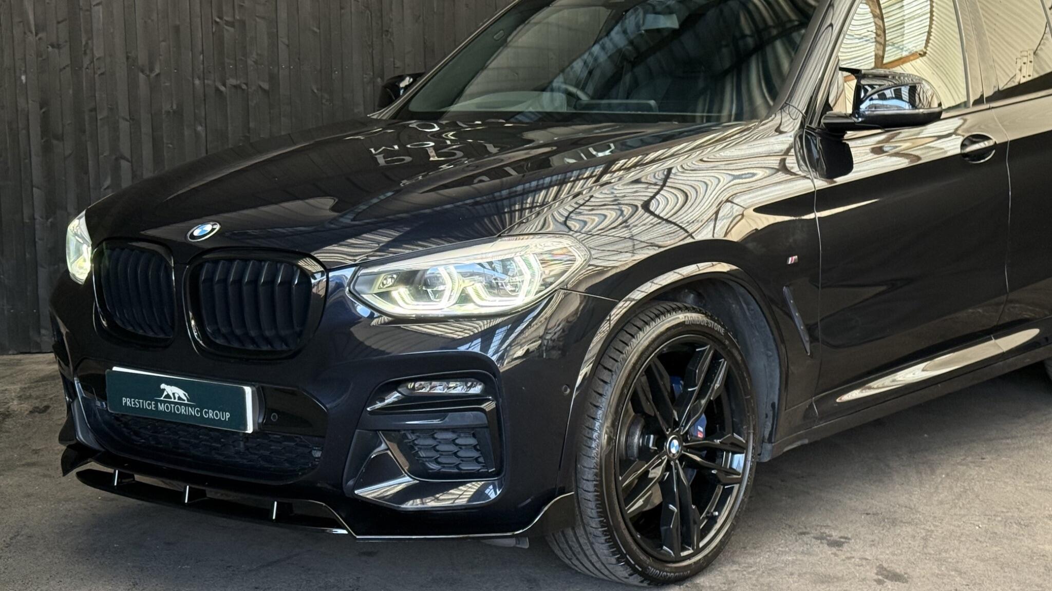 BMW X3 view 8