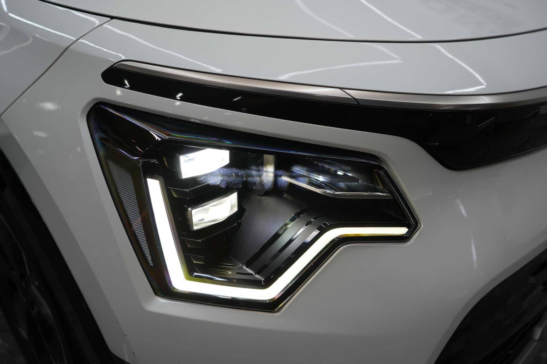 Kia Niro view 44
