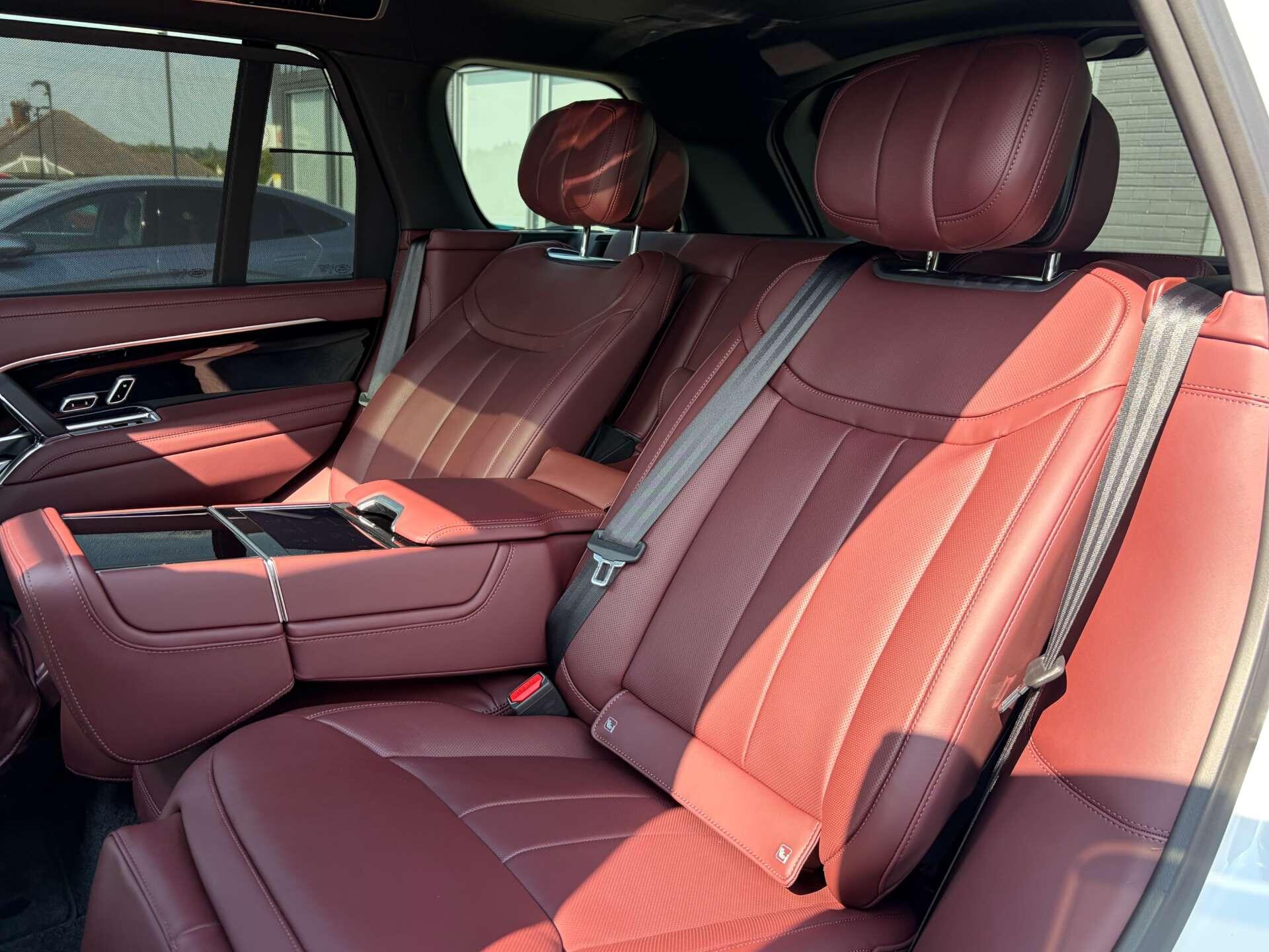 Land Rover Range Rover view 25