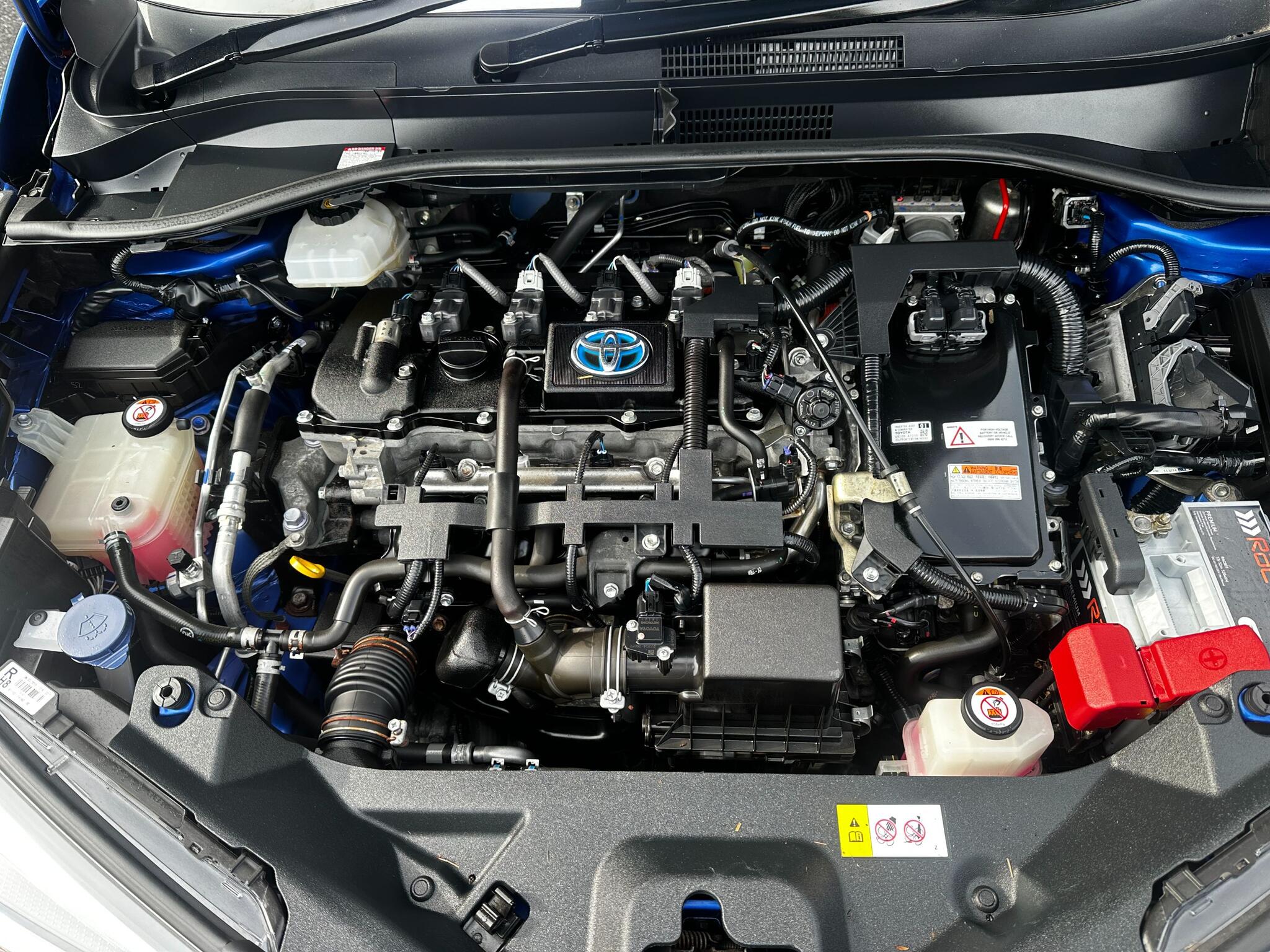 Toyota C-HR view 36