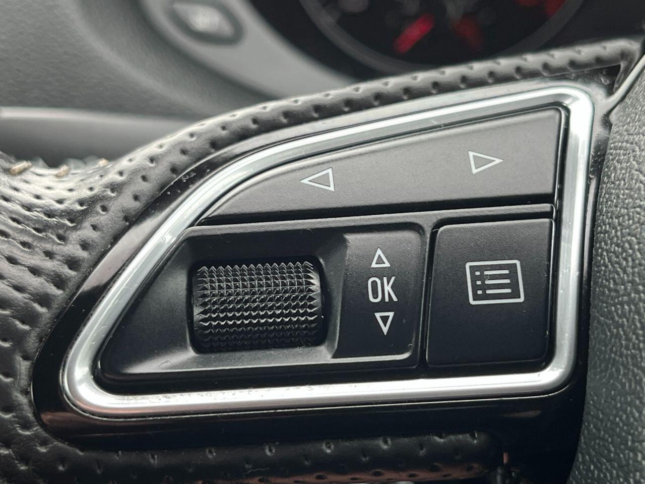 Audi Q3 view 25