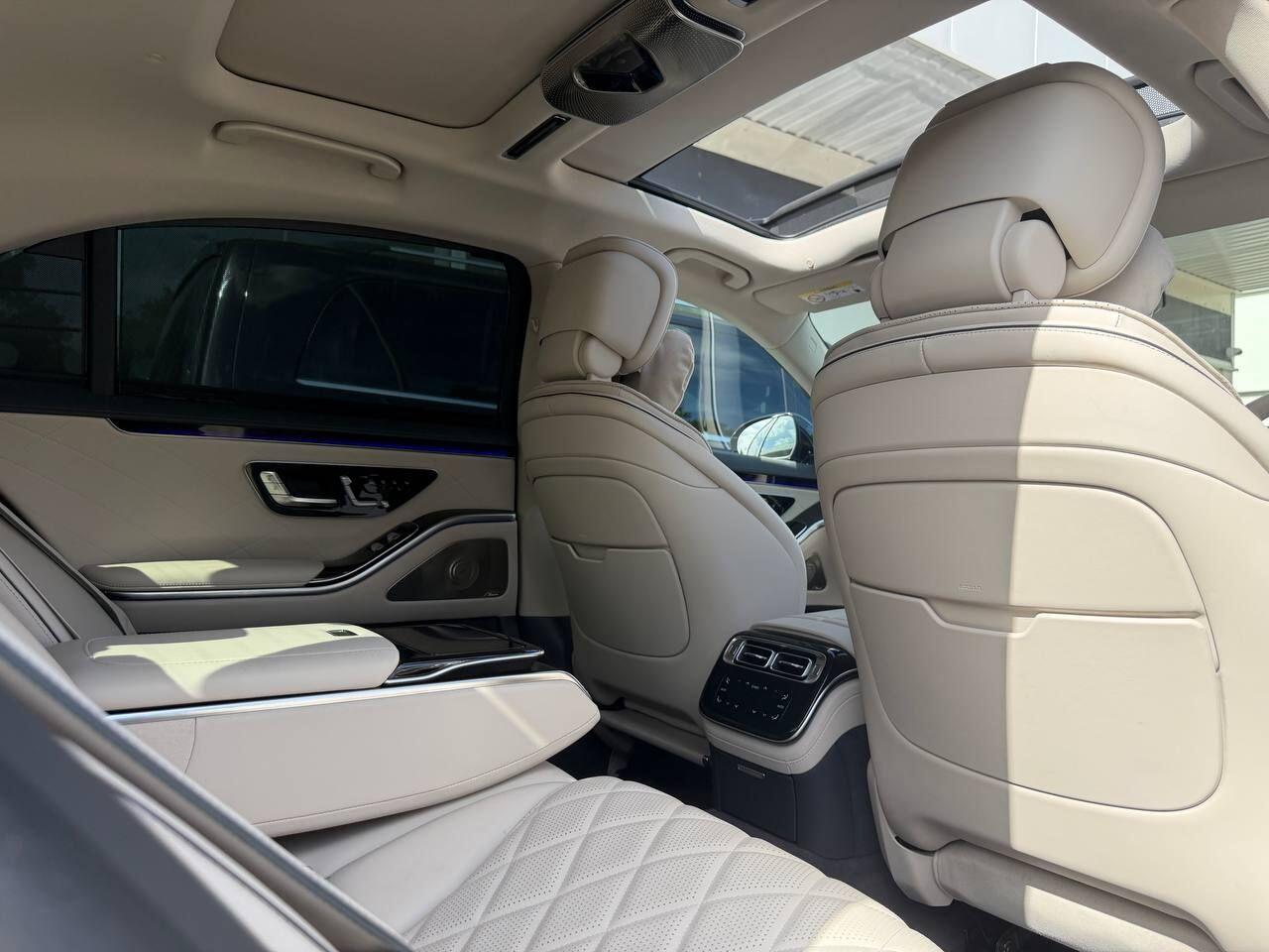 Mercedes-Benz S-Class view 15