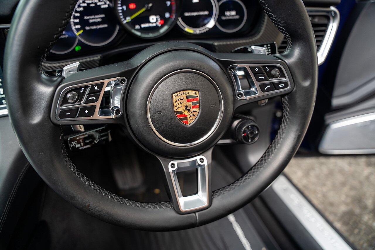 Porsche Panamera view 61