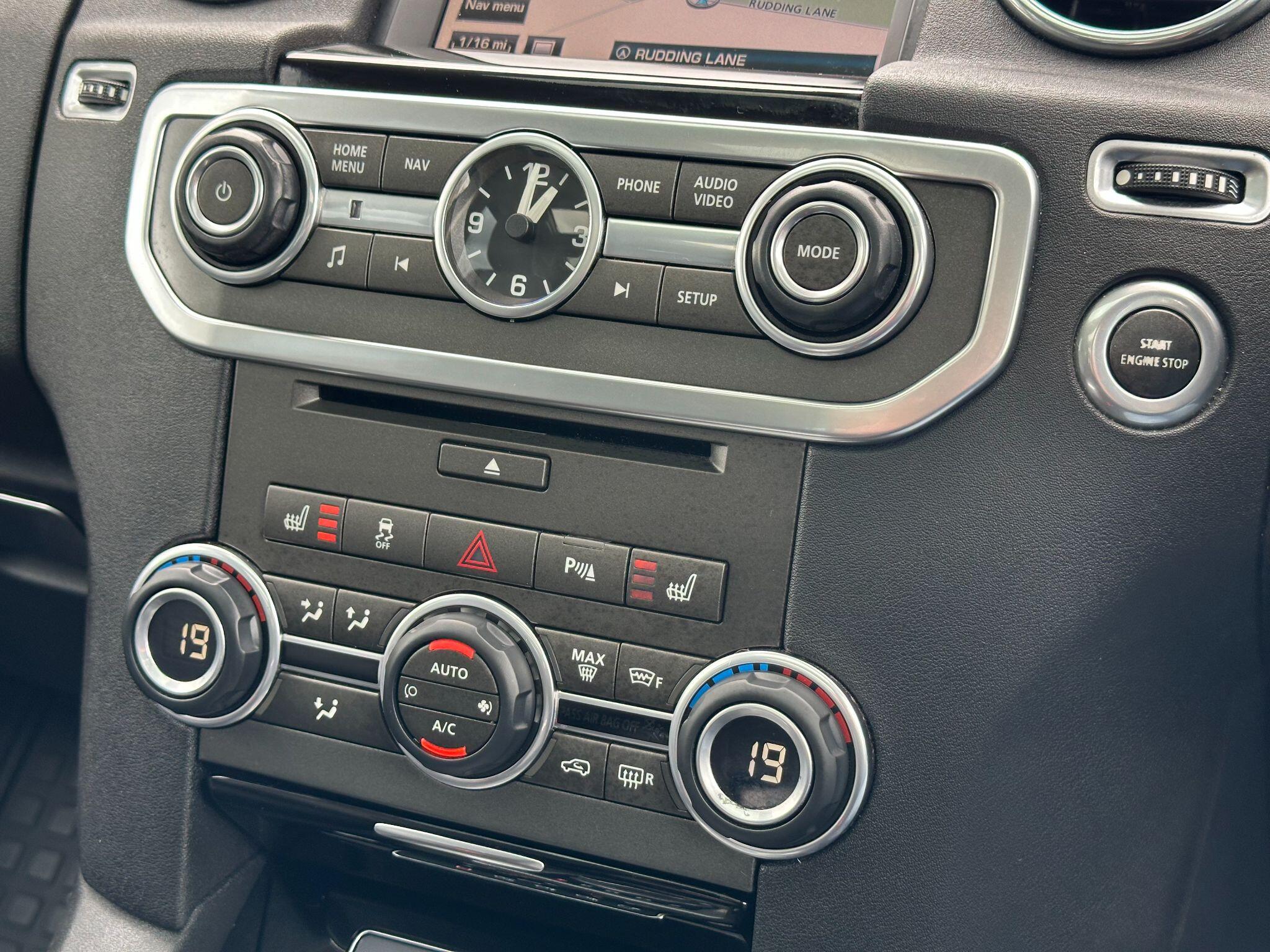 Land Rover Discovery view 25