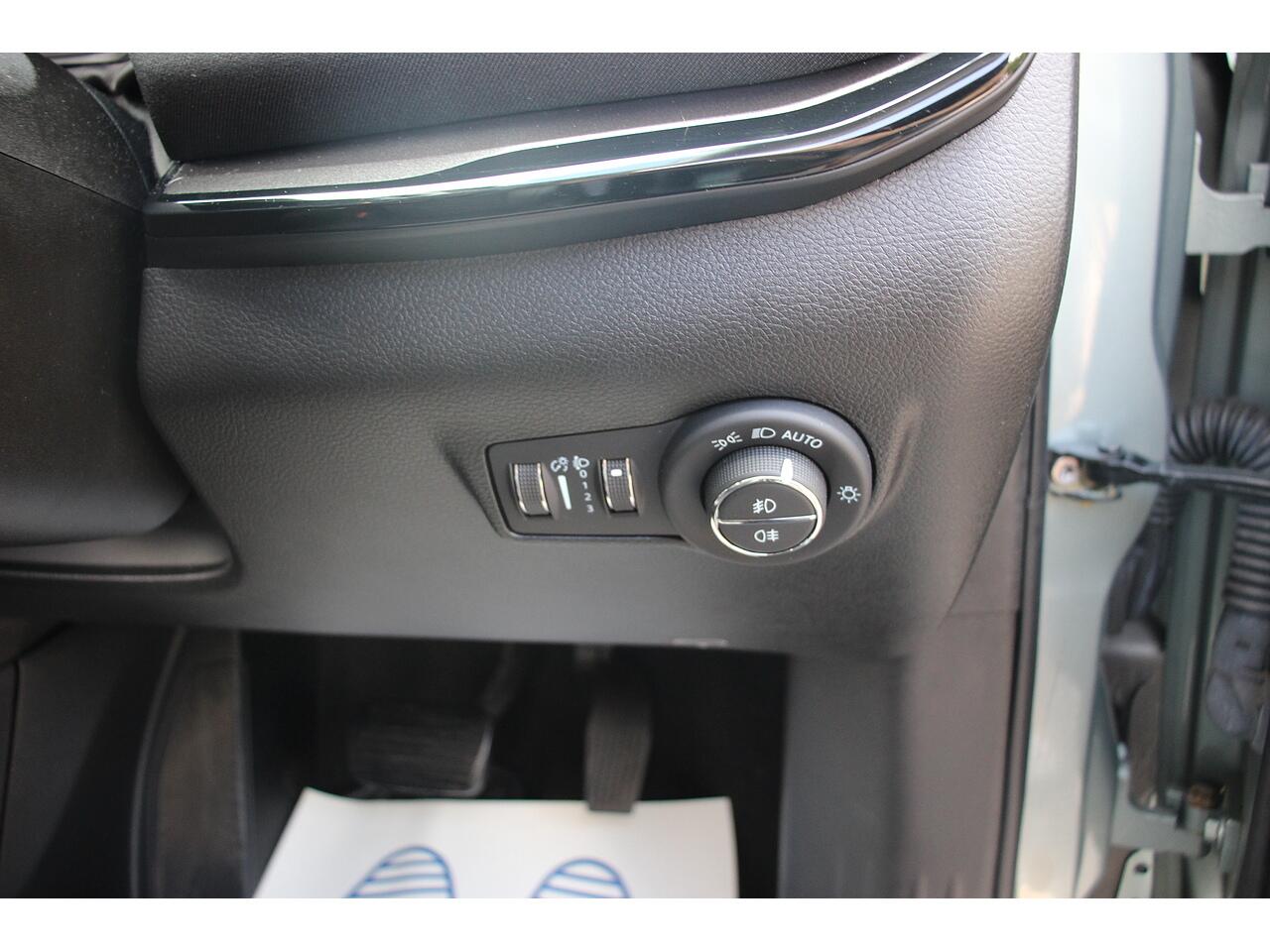 Jeep Compass view 19