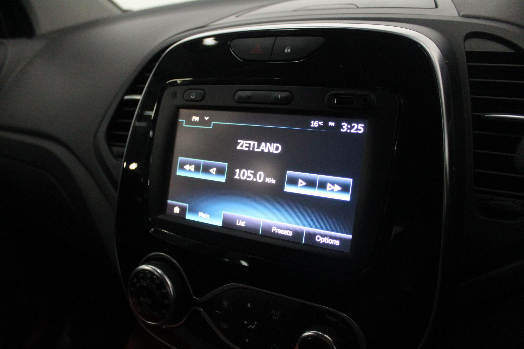 Renault Captur view 32