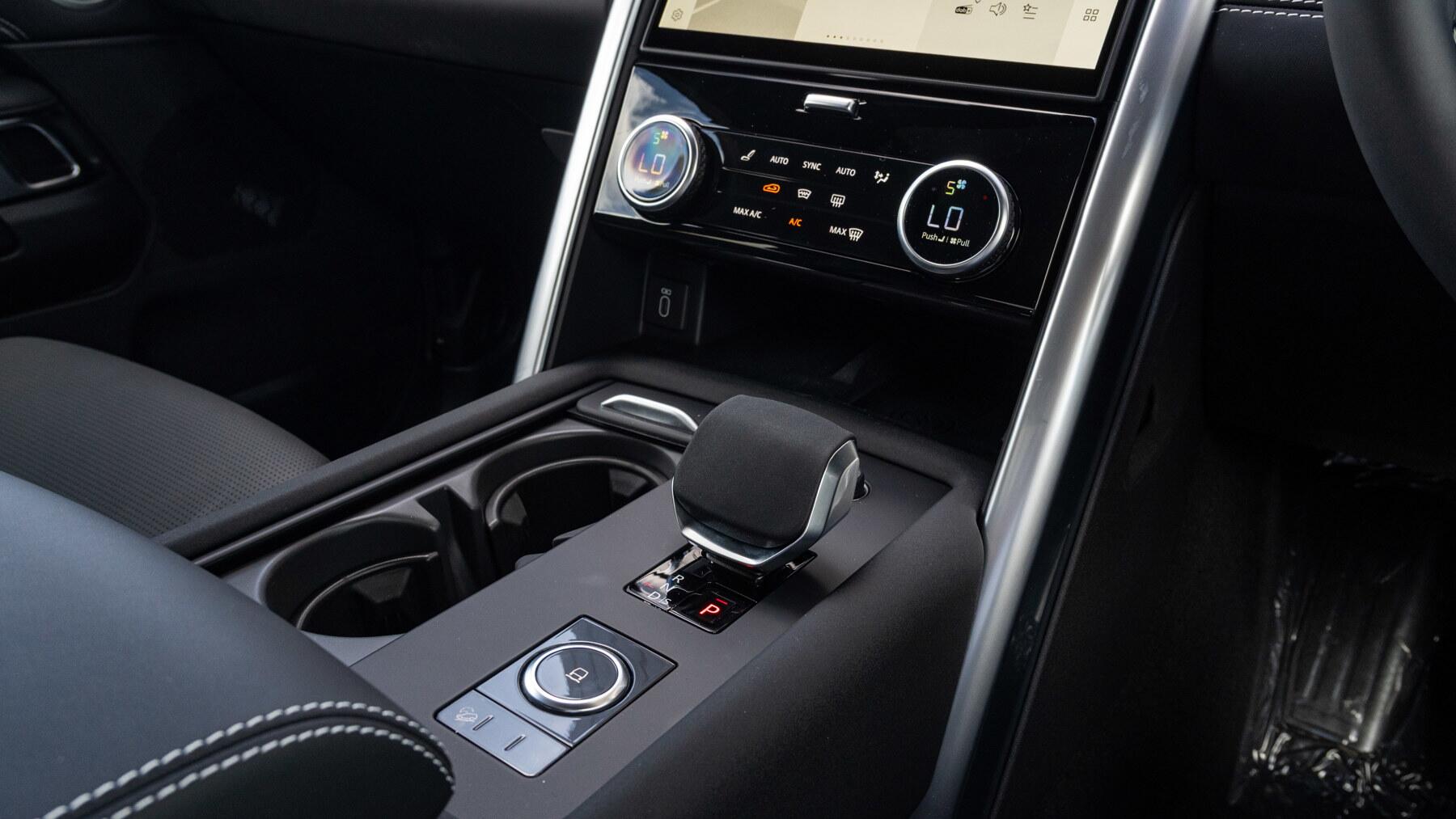 Land Rover Discovery view 49