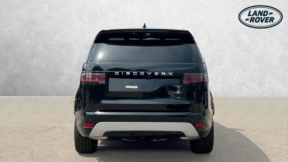 Land Rover Discovery view 6