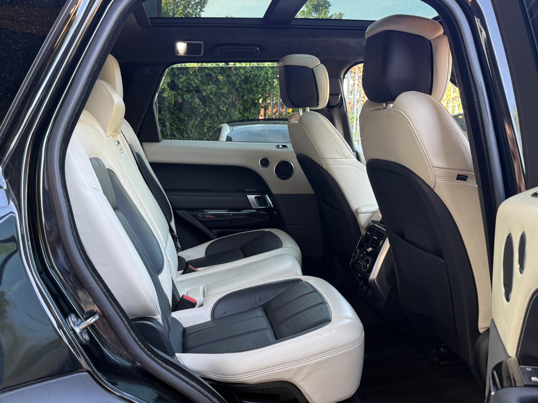 Land Rover Range Rover Sport view 13
