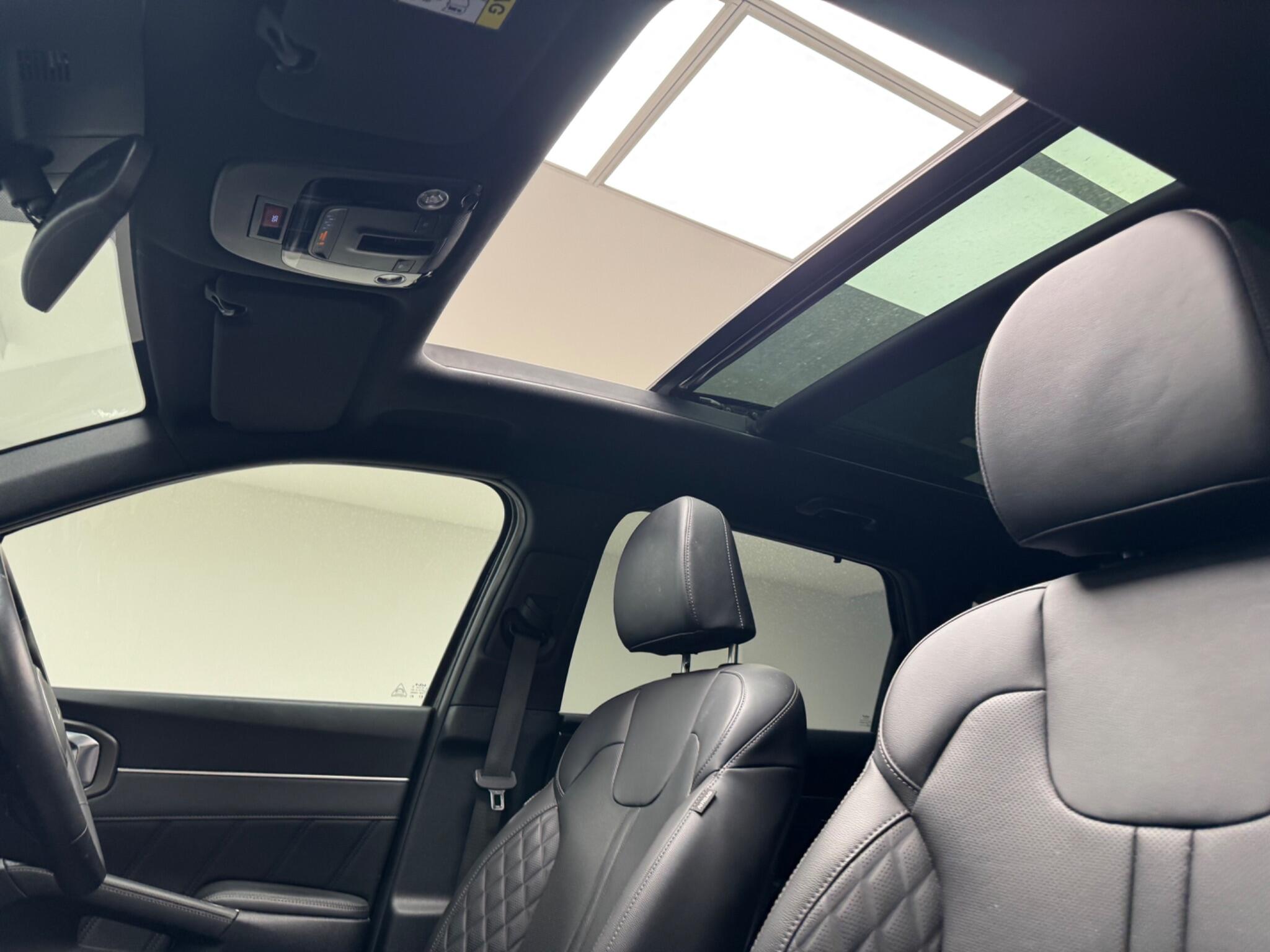 Kia Sorento view 10