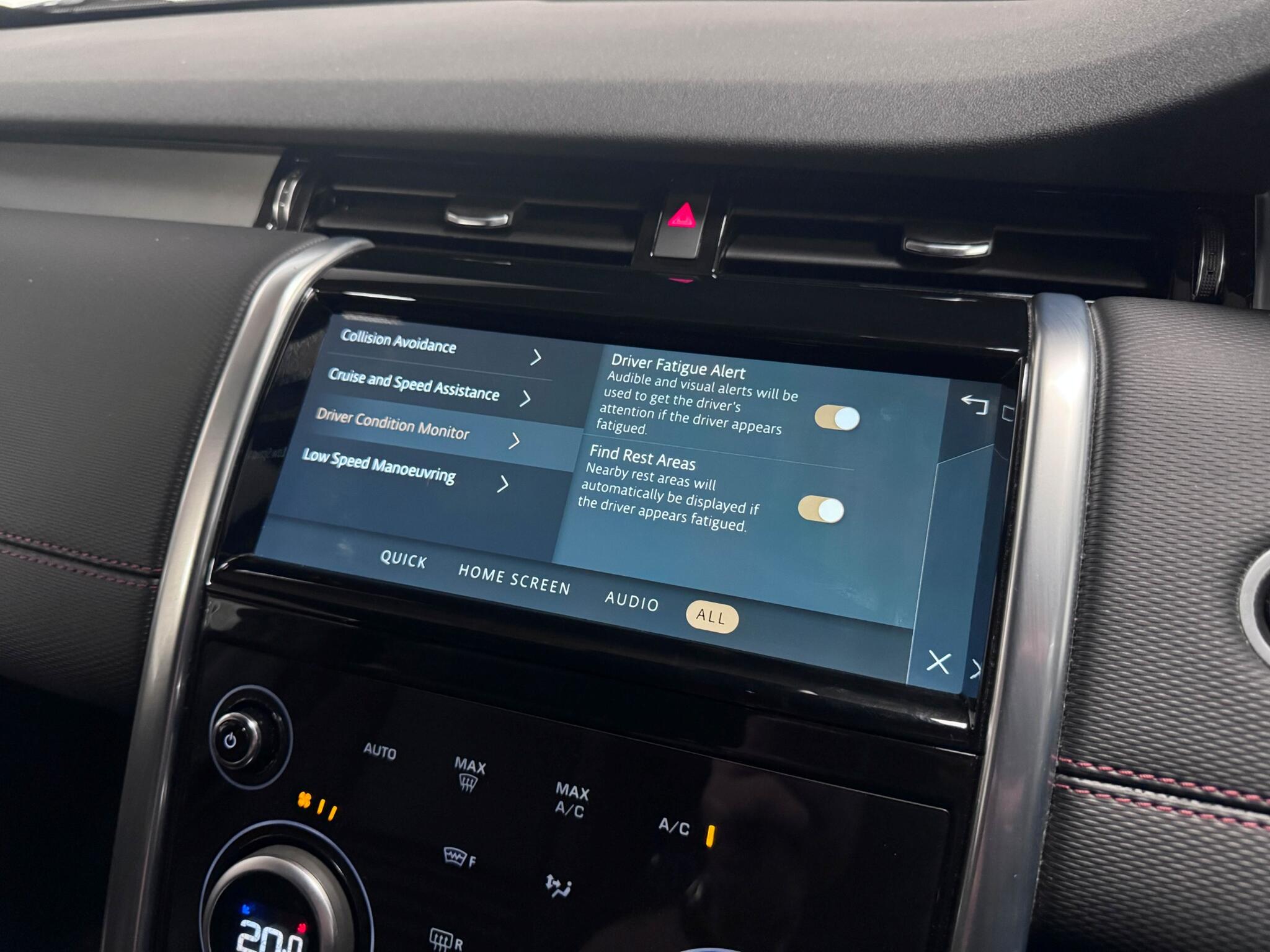 Land Rover Discovery Sport view 57