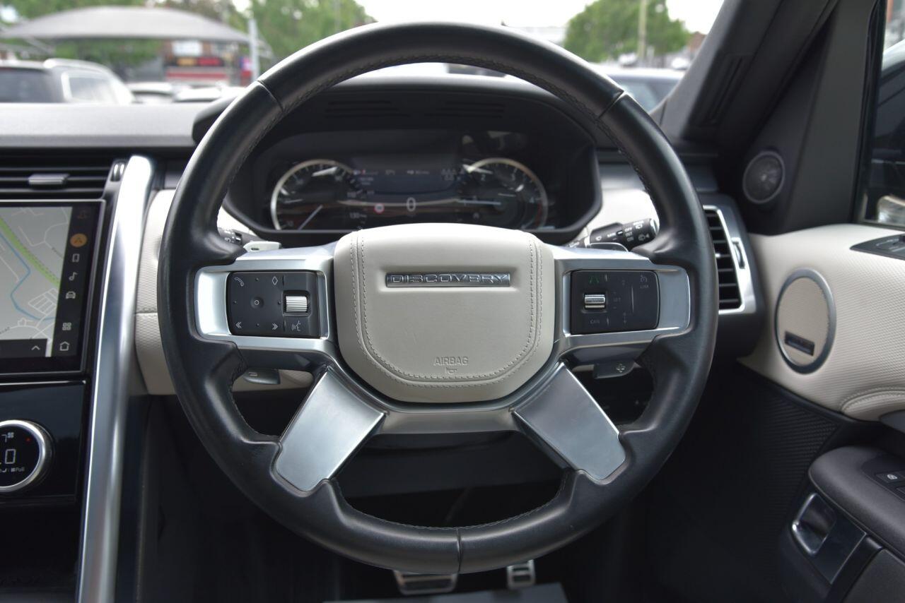 Land Rover Discovery 3 view 31