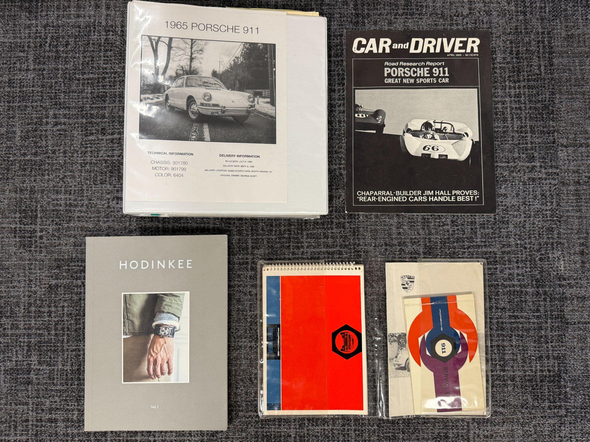 Porsche 911 view 32
