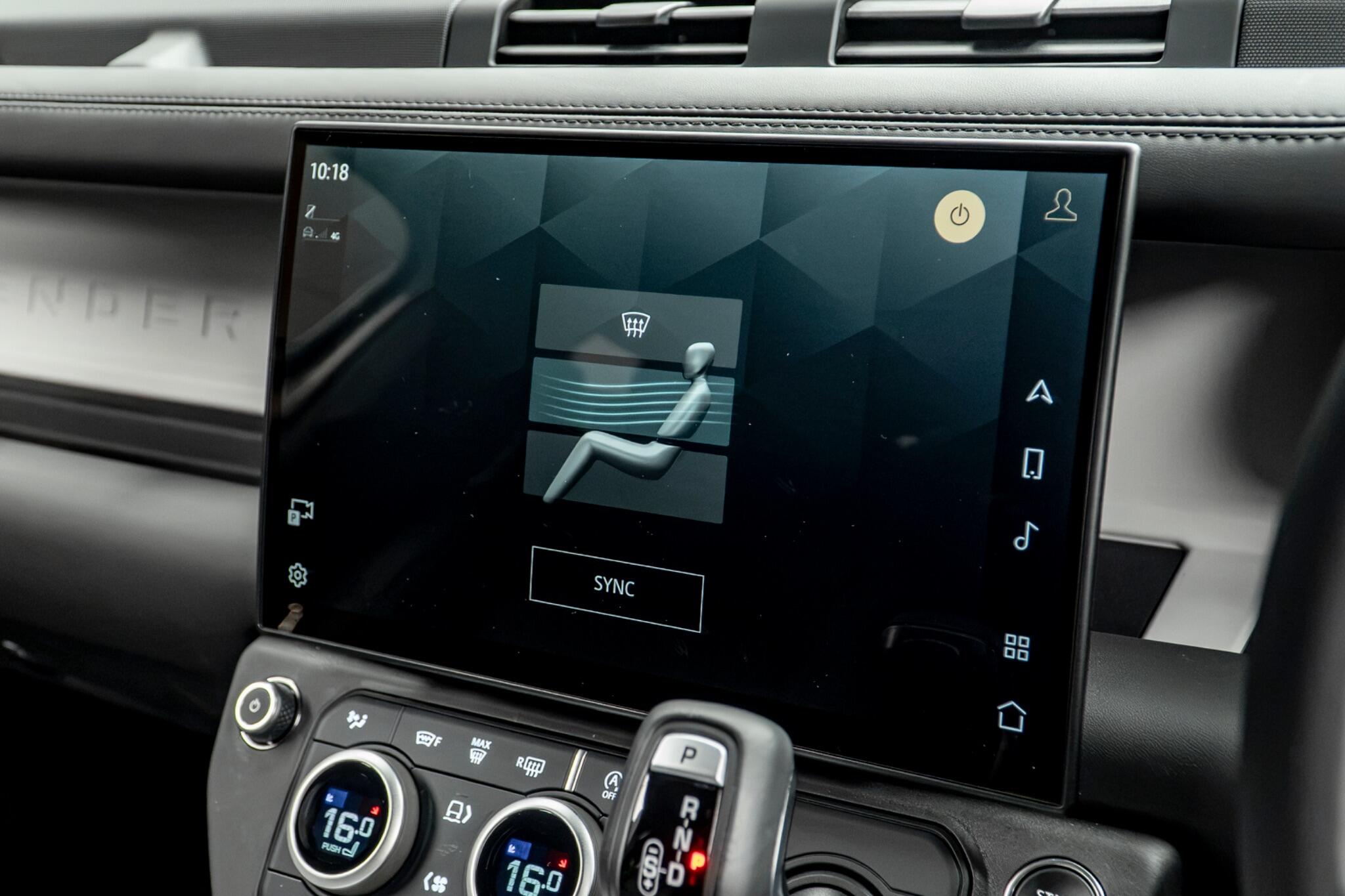 Land Rover Defender view 30