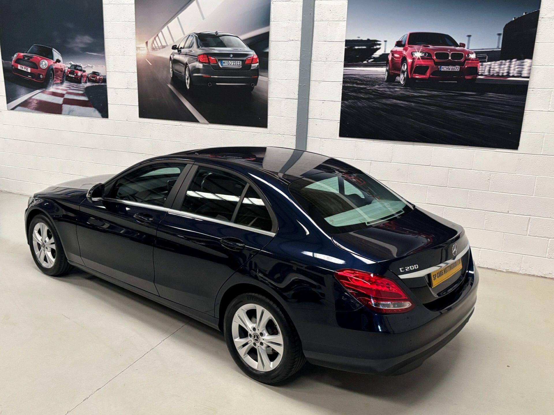Mercedes-Benz C-Class view 23