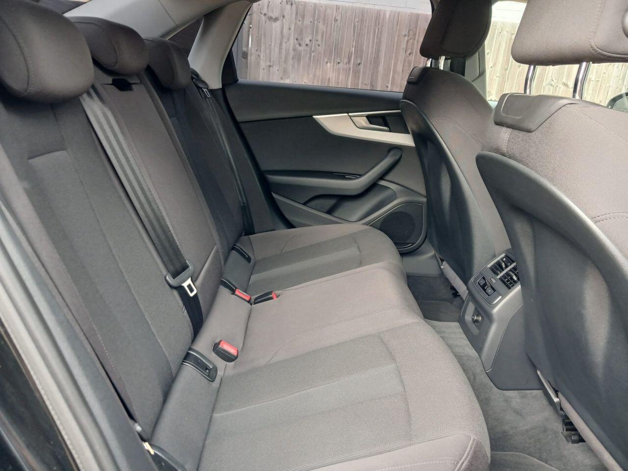 Audi A4 view 34