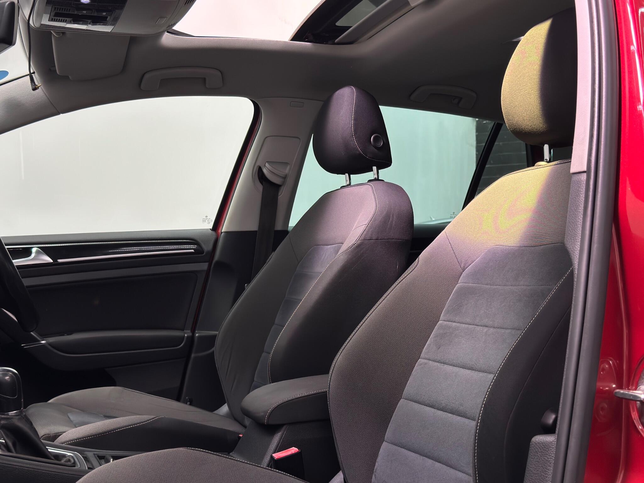 Volkswagen Golf view 44