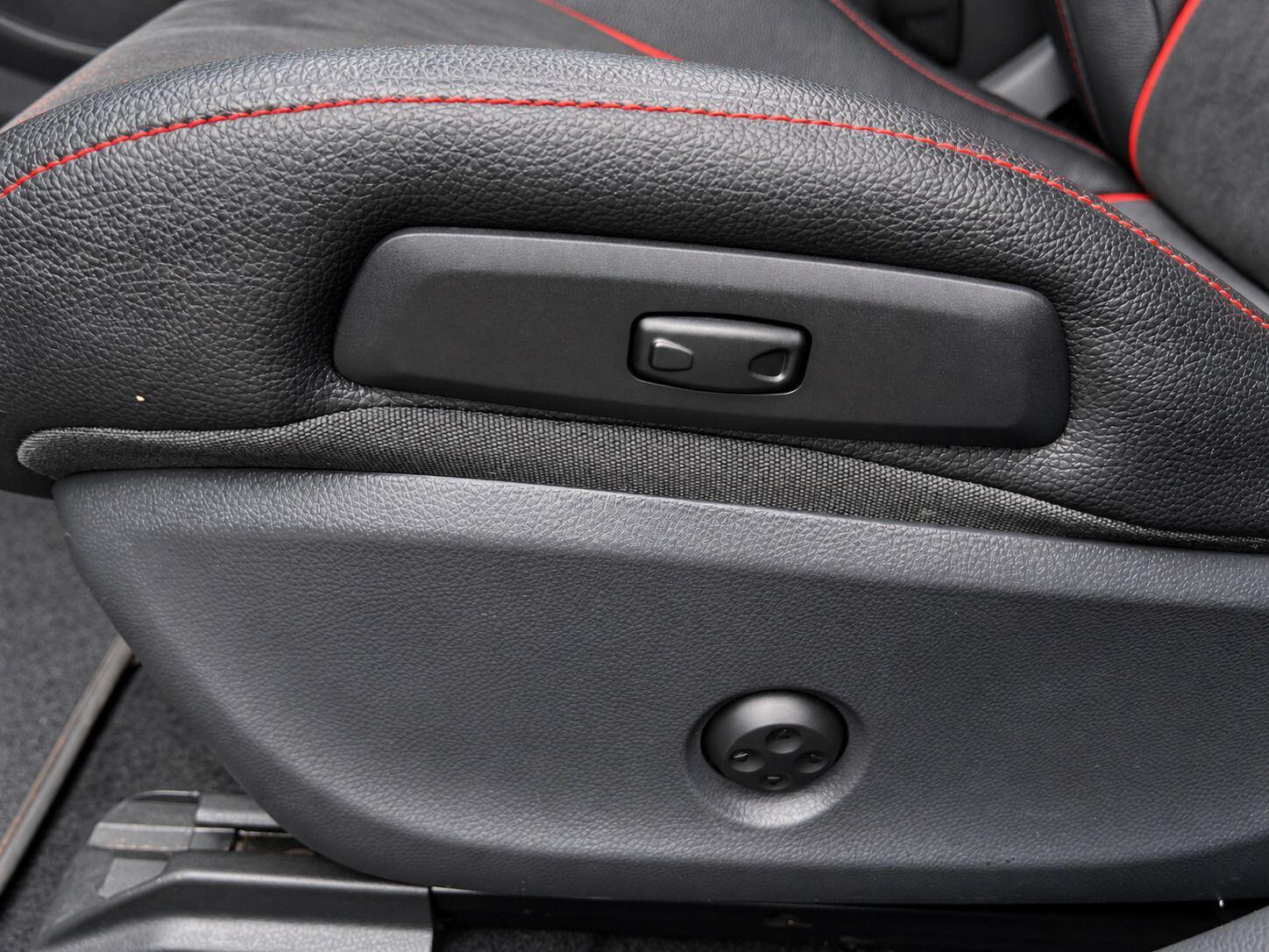 Mercedes-Benz Cla view 49