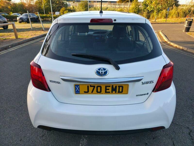 Toyota Yaris view 22