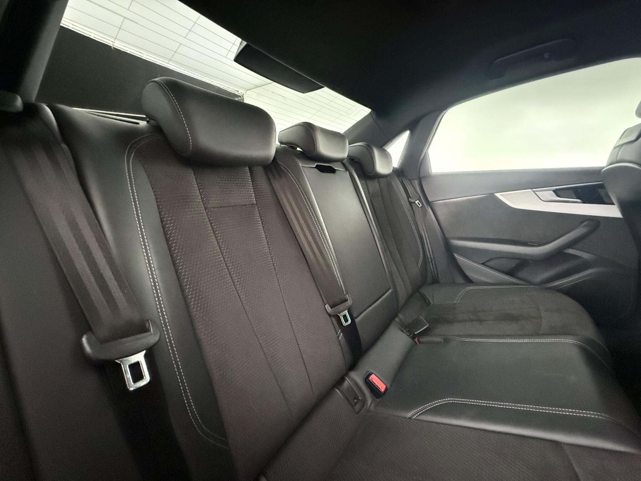Audi A4 view 28