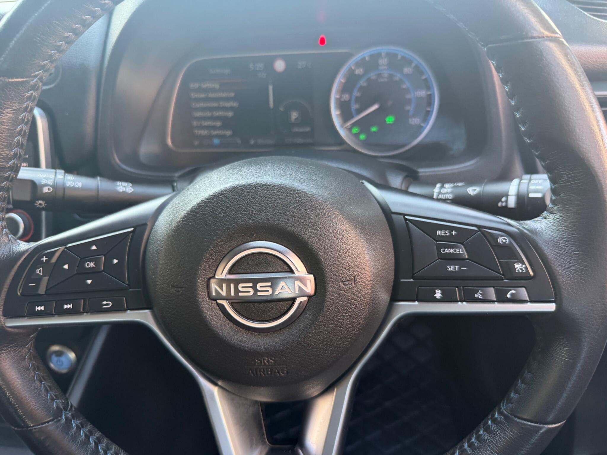 Nissan Leaf view 18