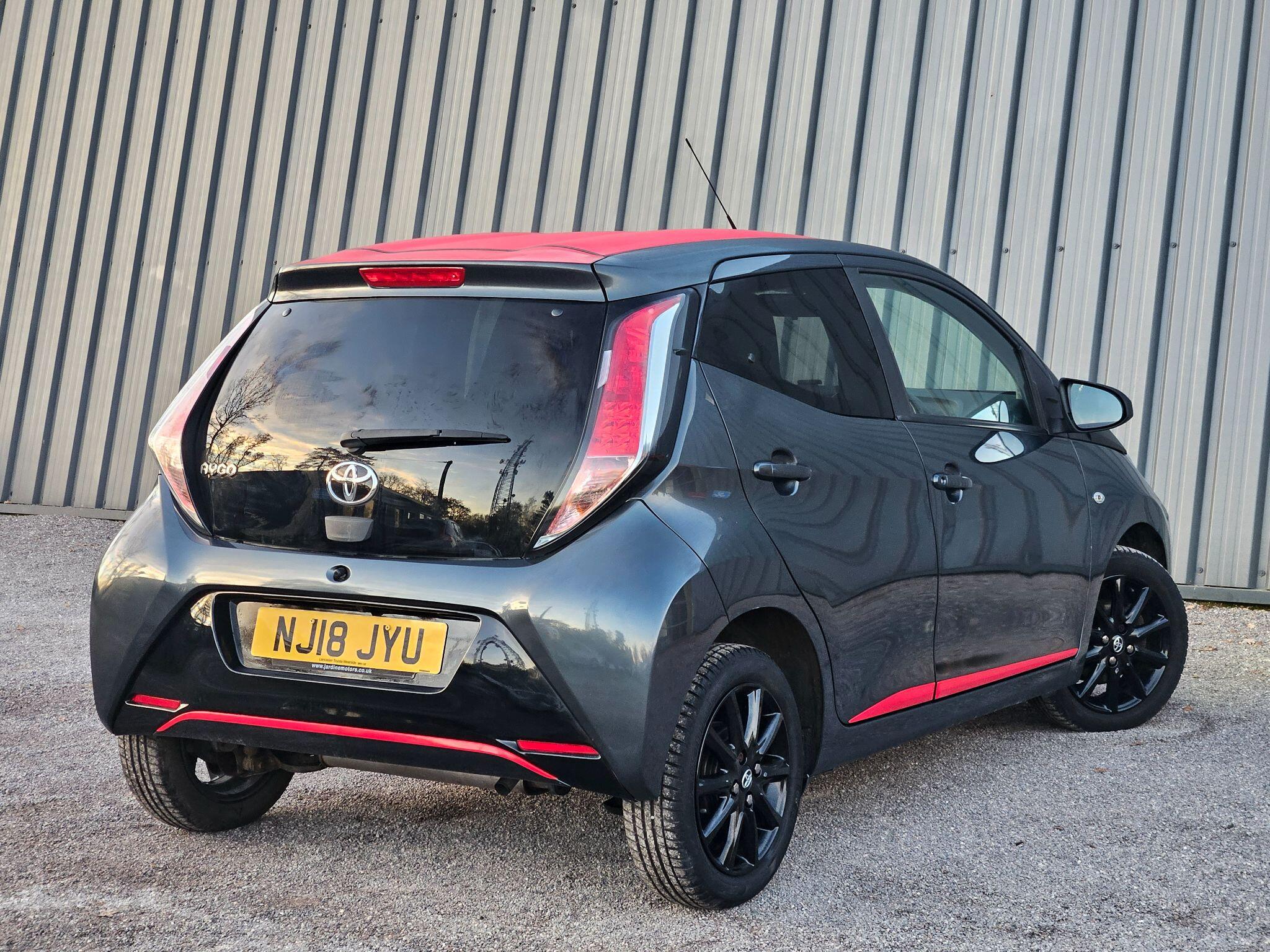 2018 Toyota AYGO 1.0 VVT-i x-press Euro 6 5dr • 14,600 miles image 12
