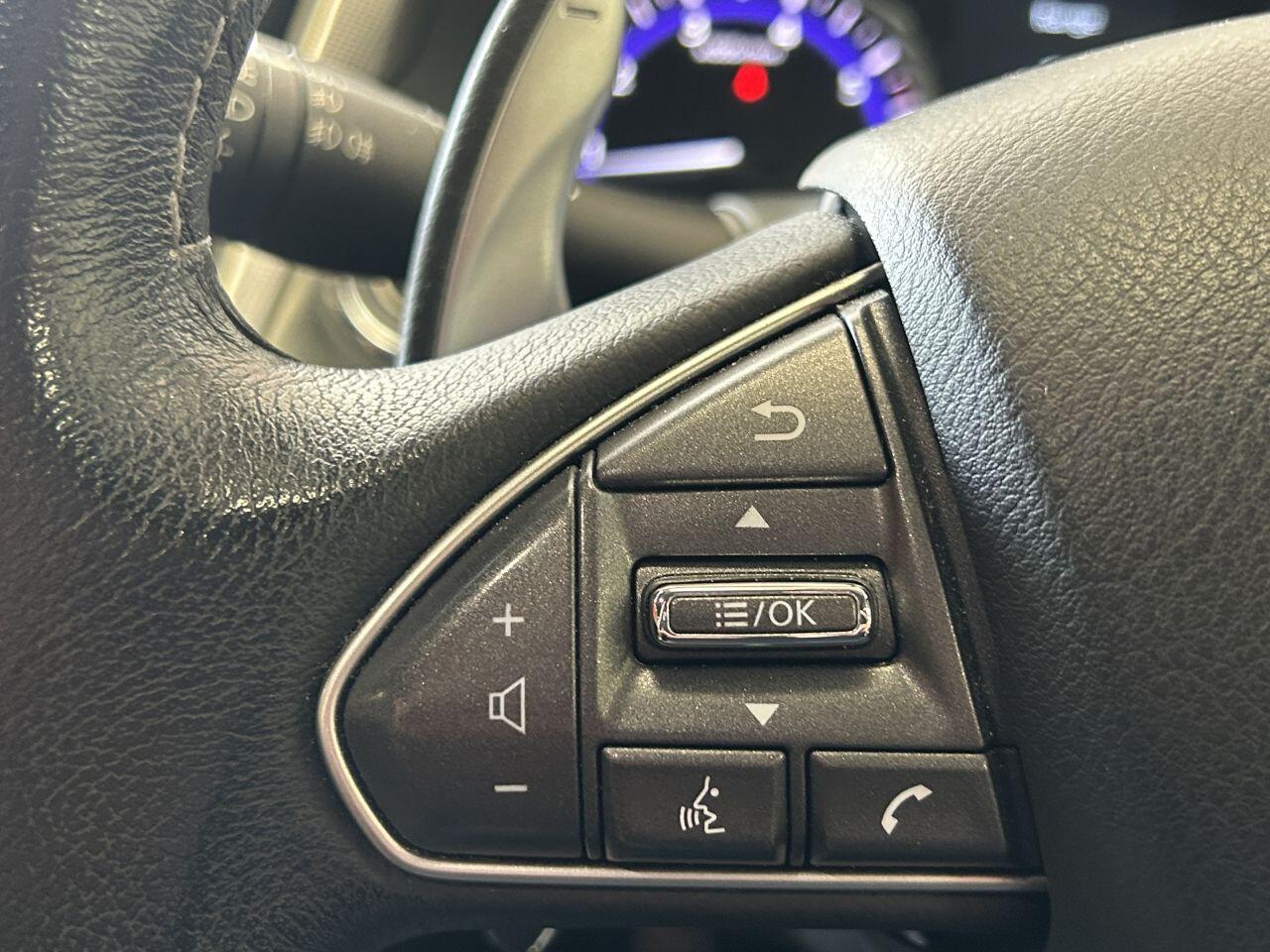 Infiniti Q50 view 33