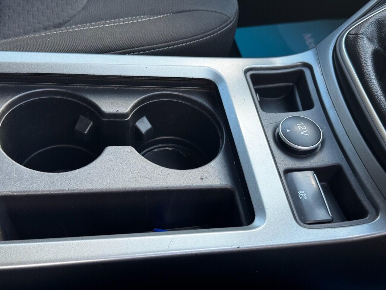 Ford Kuga view 44
