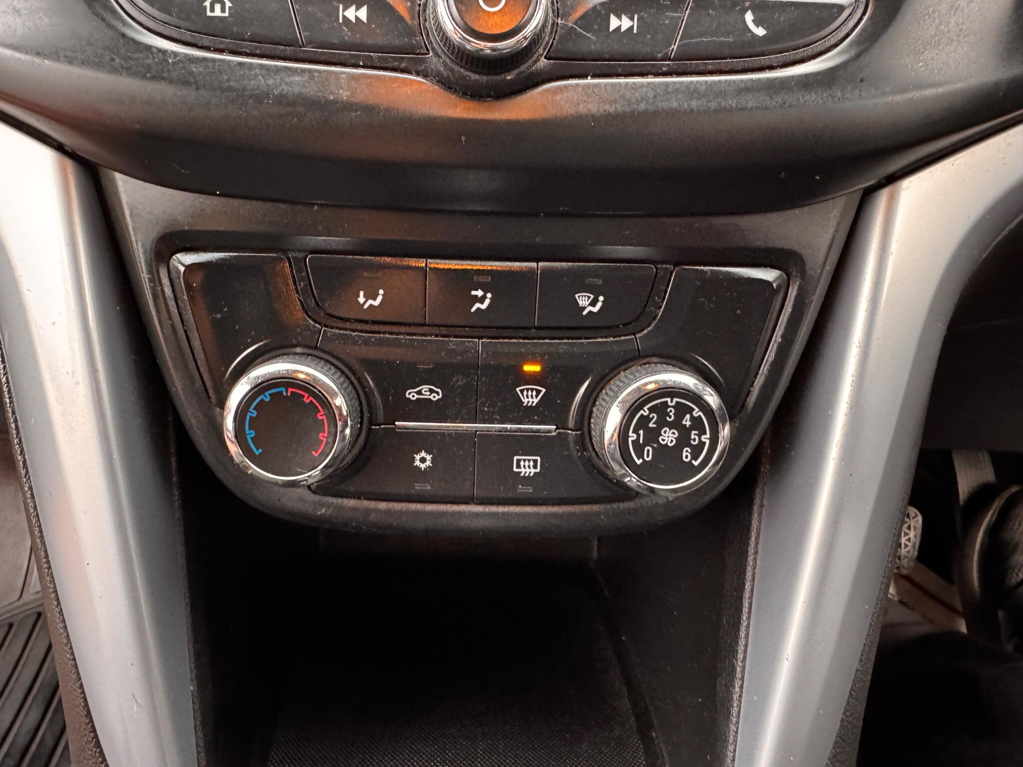 Vauxhall Zafira Tourer view 42