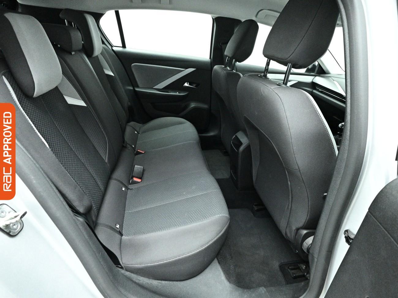 Vauxhall Astra view 13