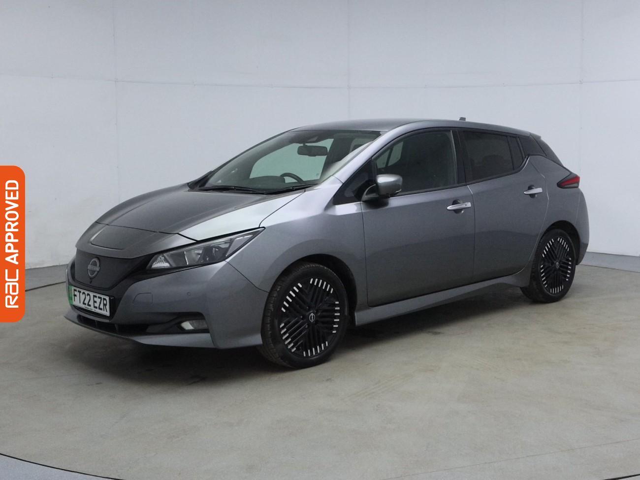 Nissan Leaf view 32