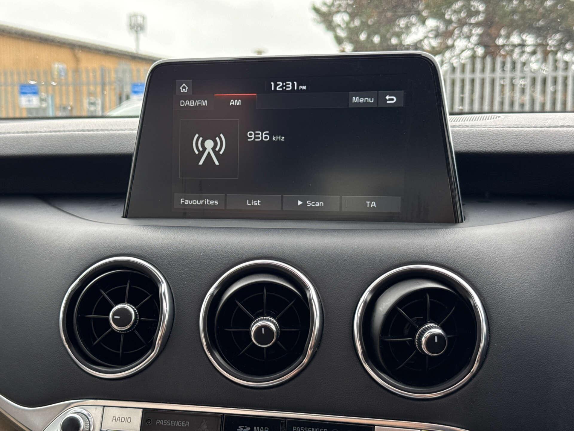 Kia Stinger view 64
