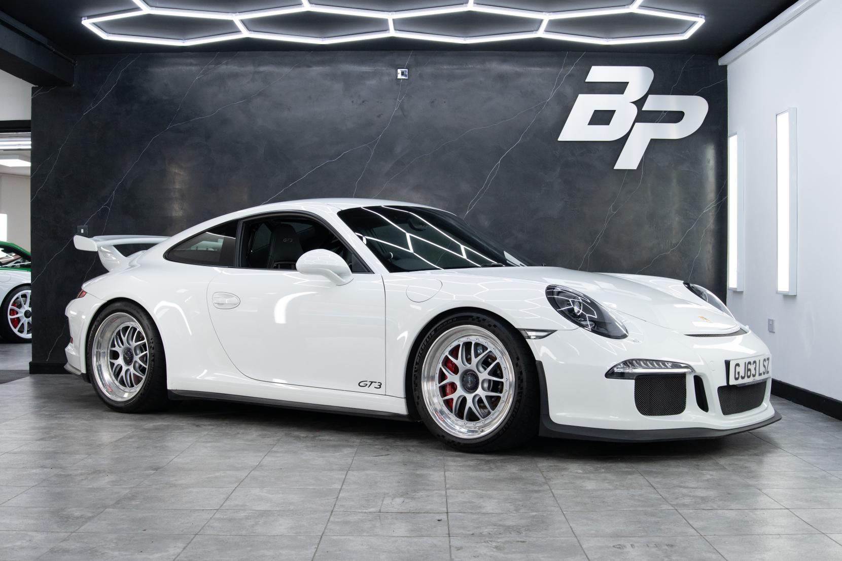 Porsche 911 main image