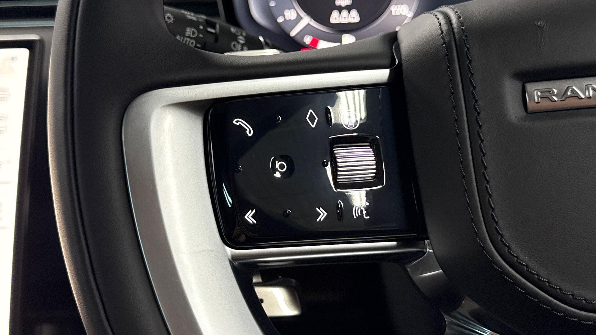 Land Rover Range Rover view 25