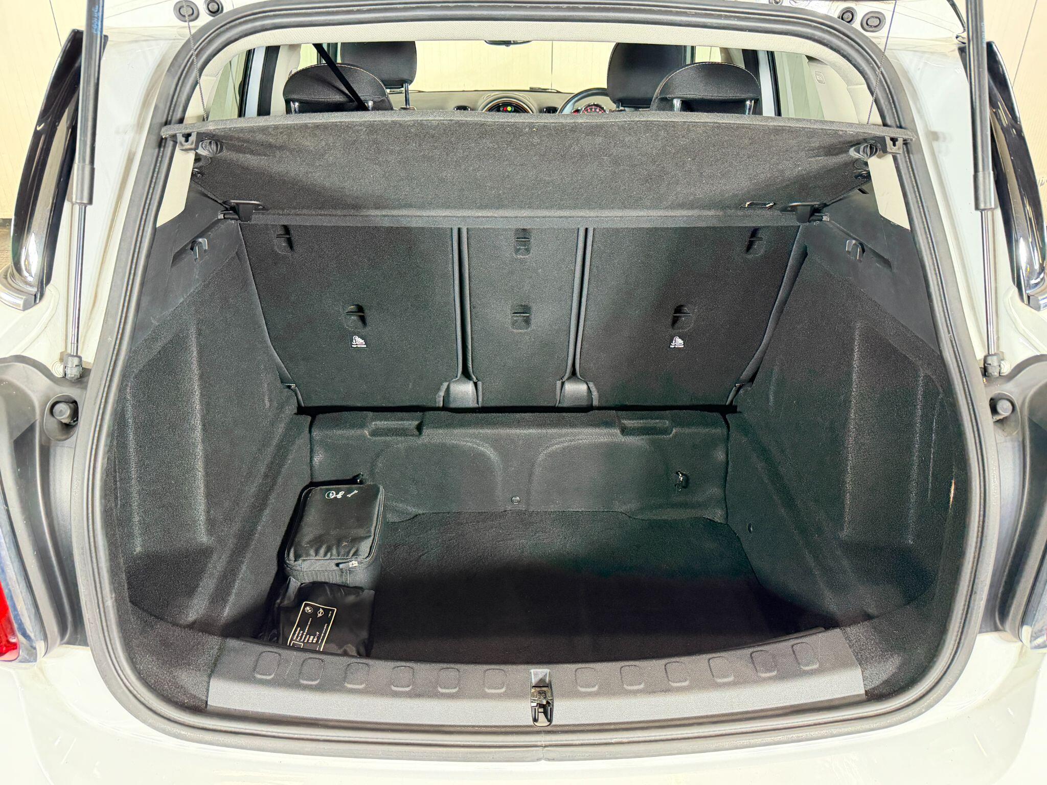 Mini Countryman view 27