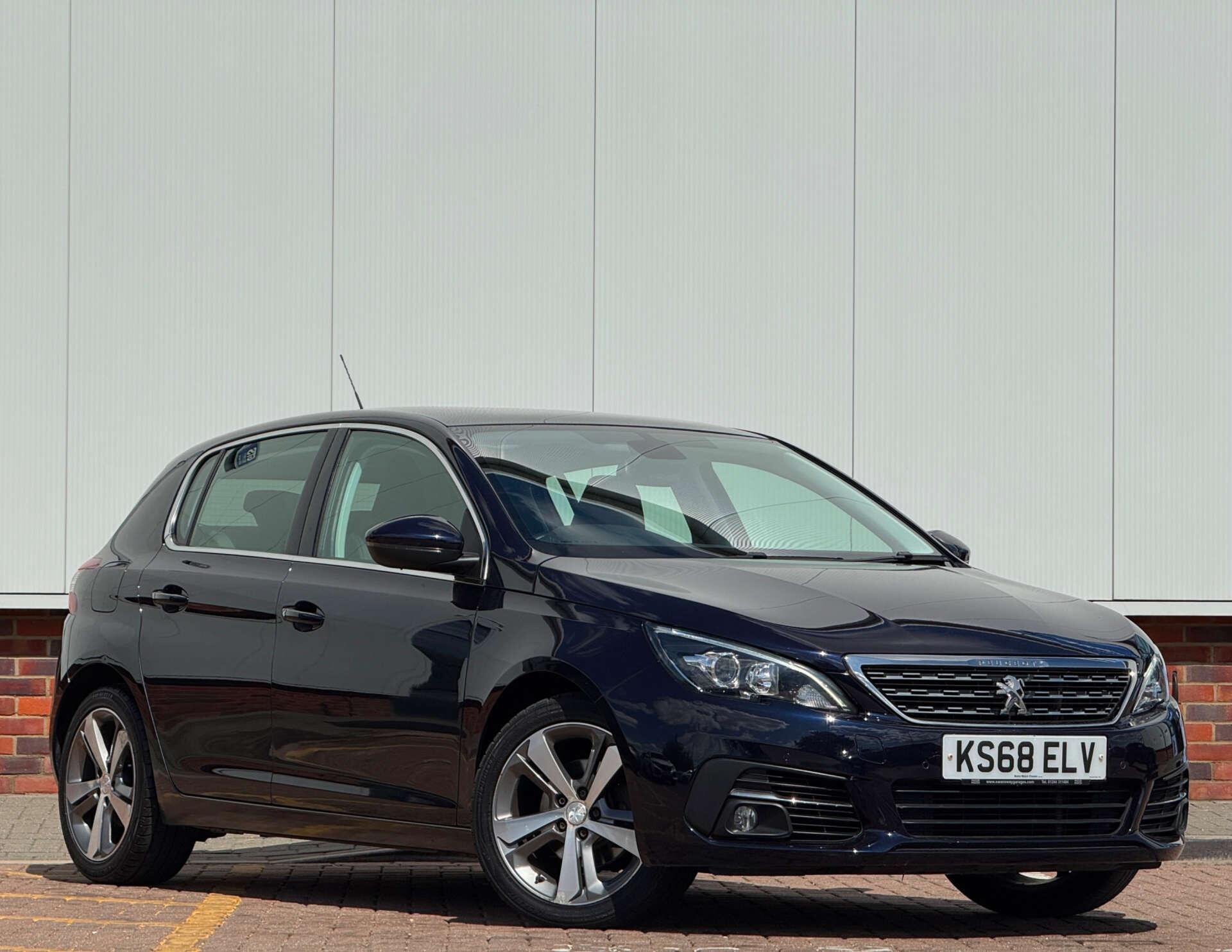 Peugeot 308 view 9