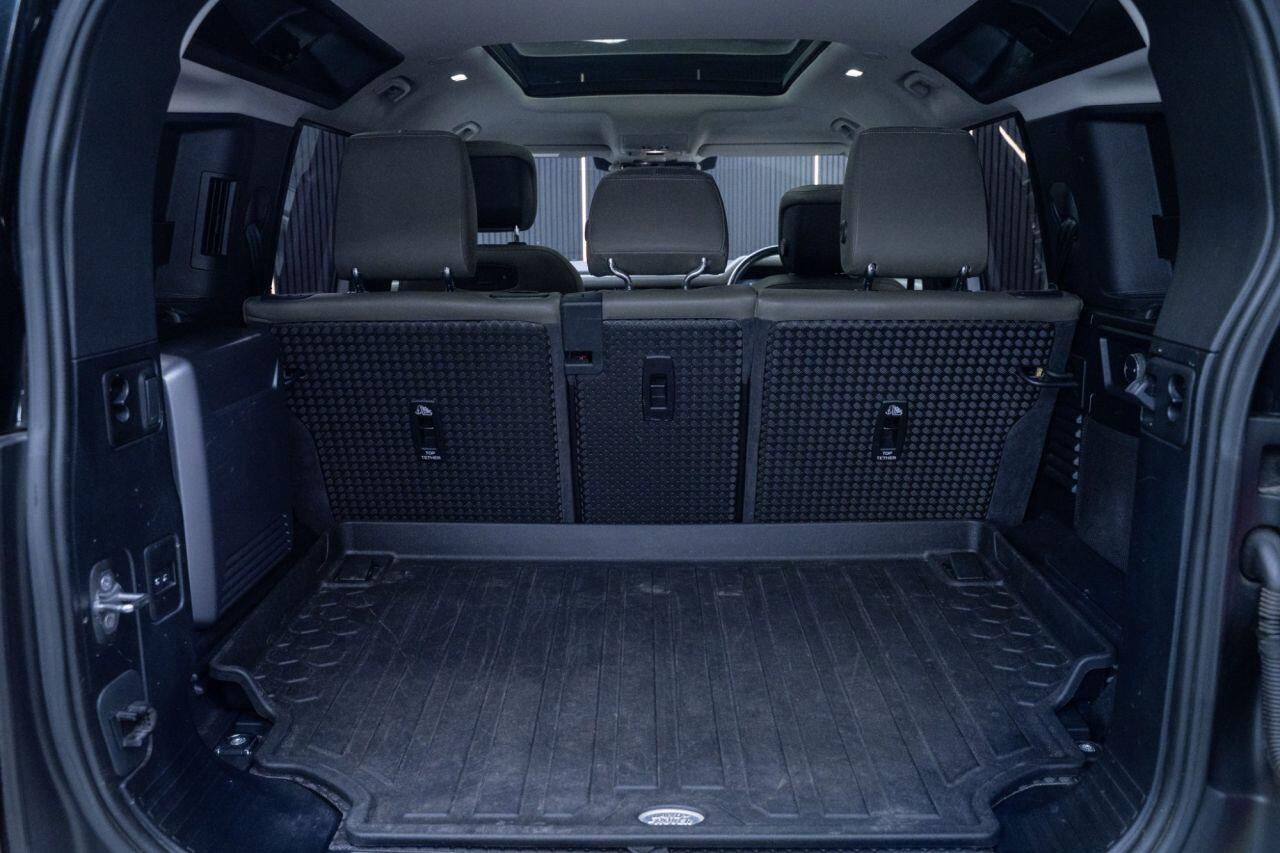 Land Rover Defender view 38