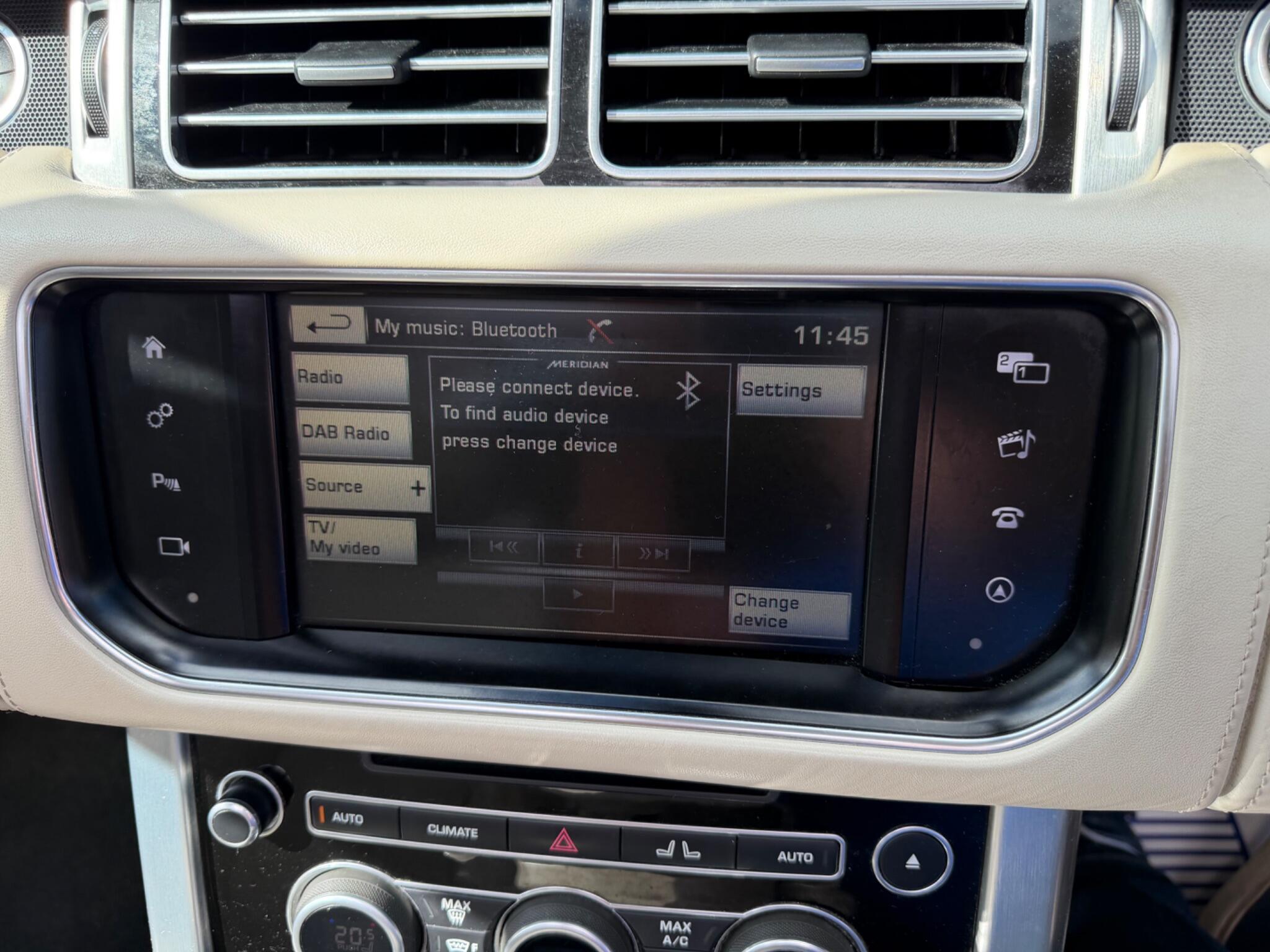 Land Rover Range Rover view 21