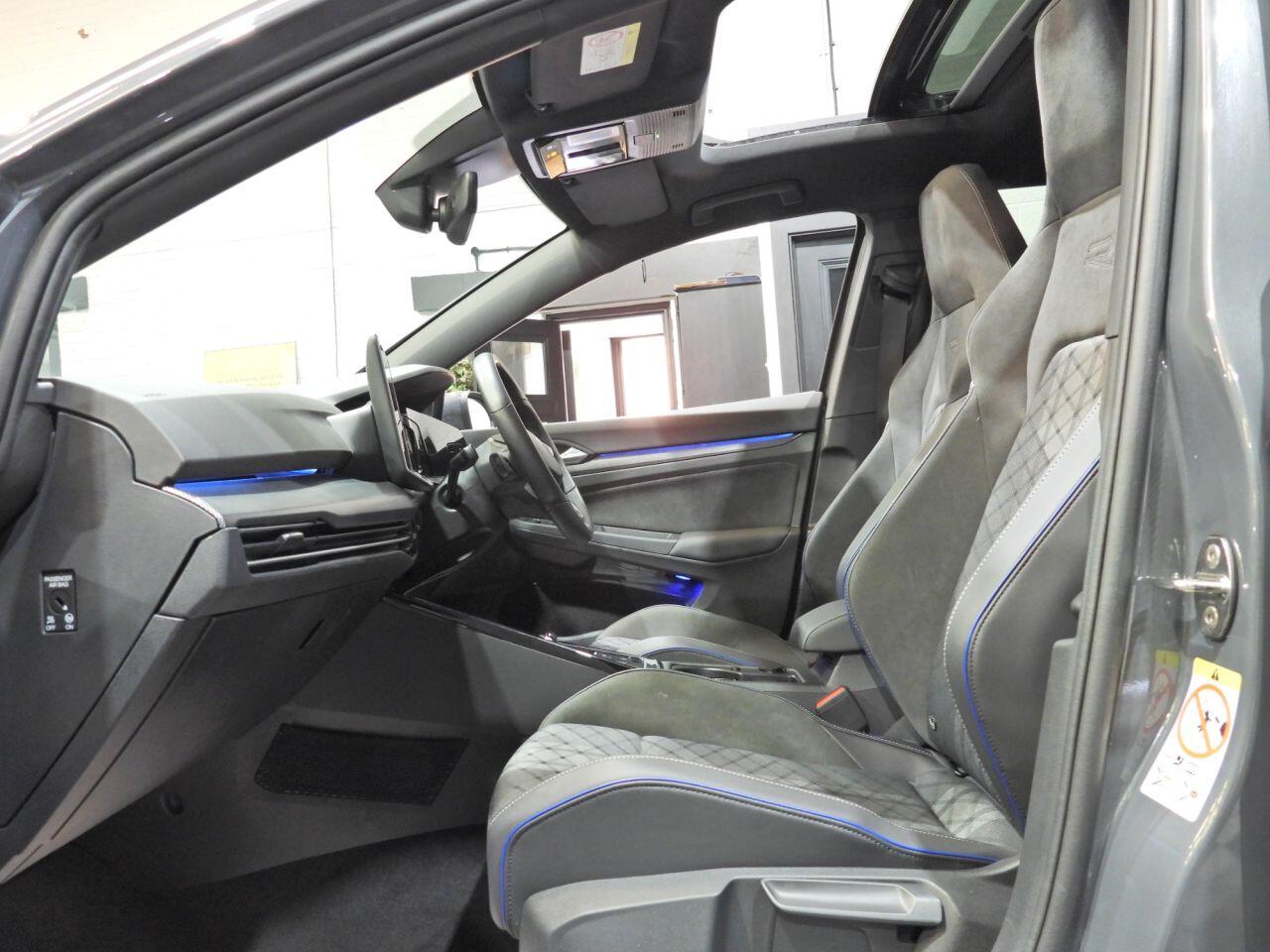 Volkswagen Golf view 19