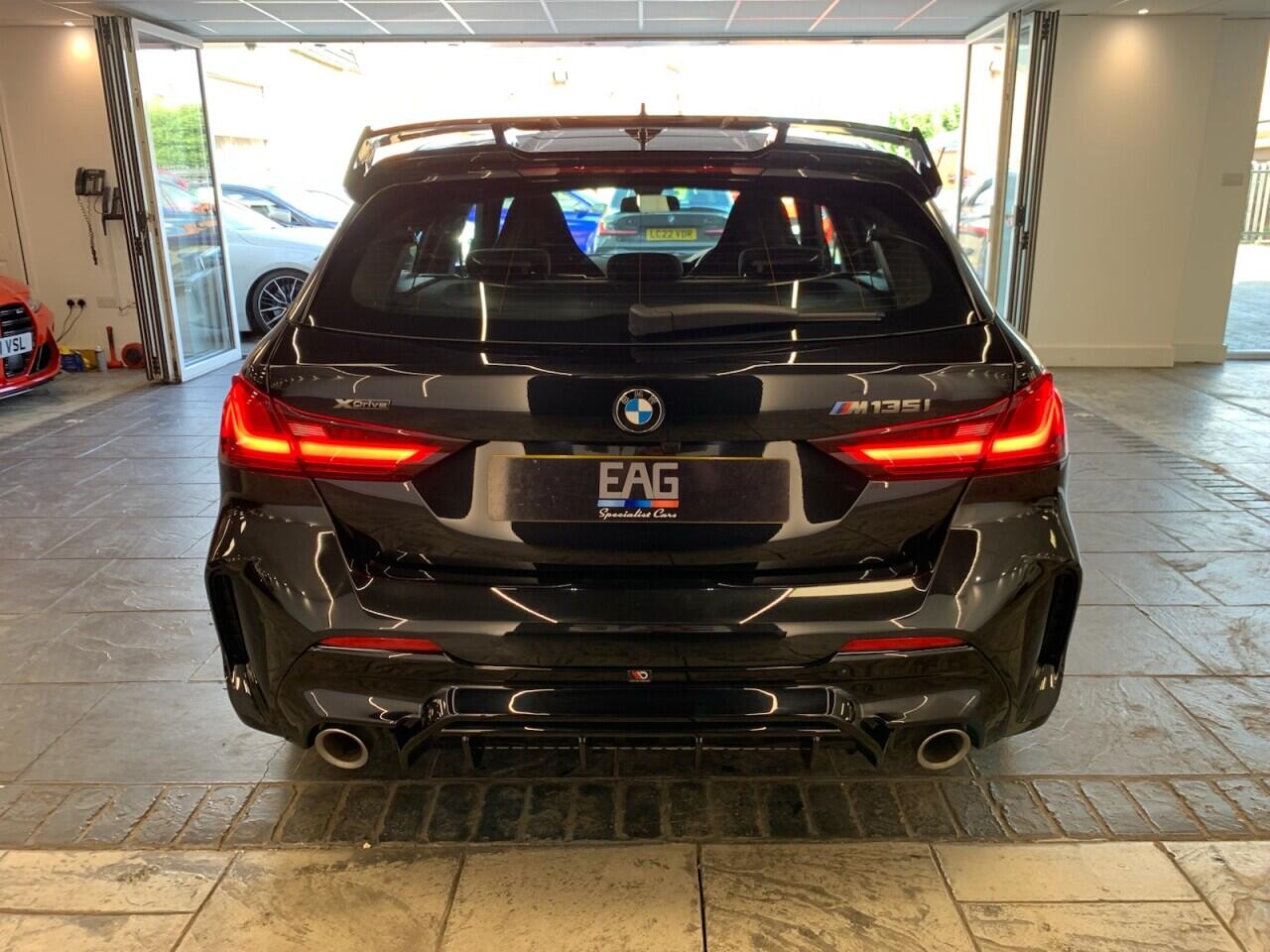 BMW 1 Series view 18