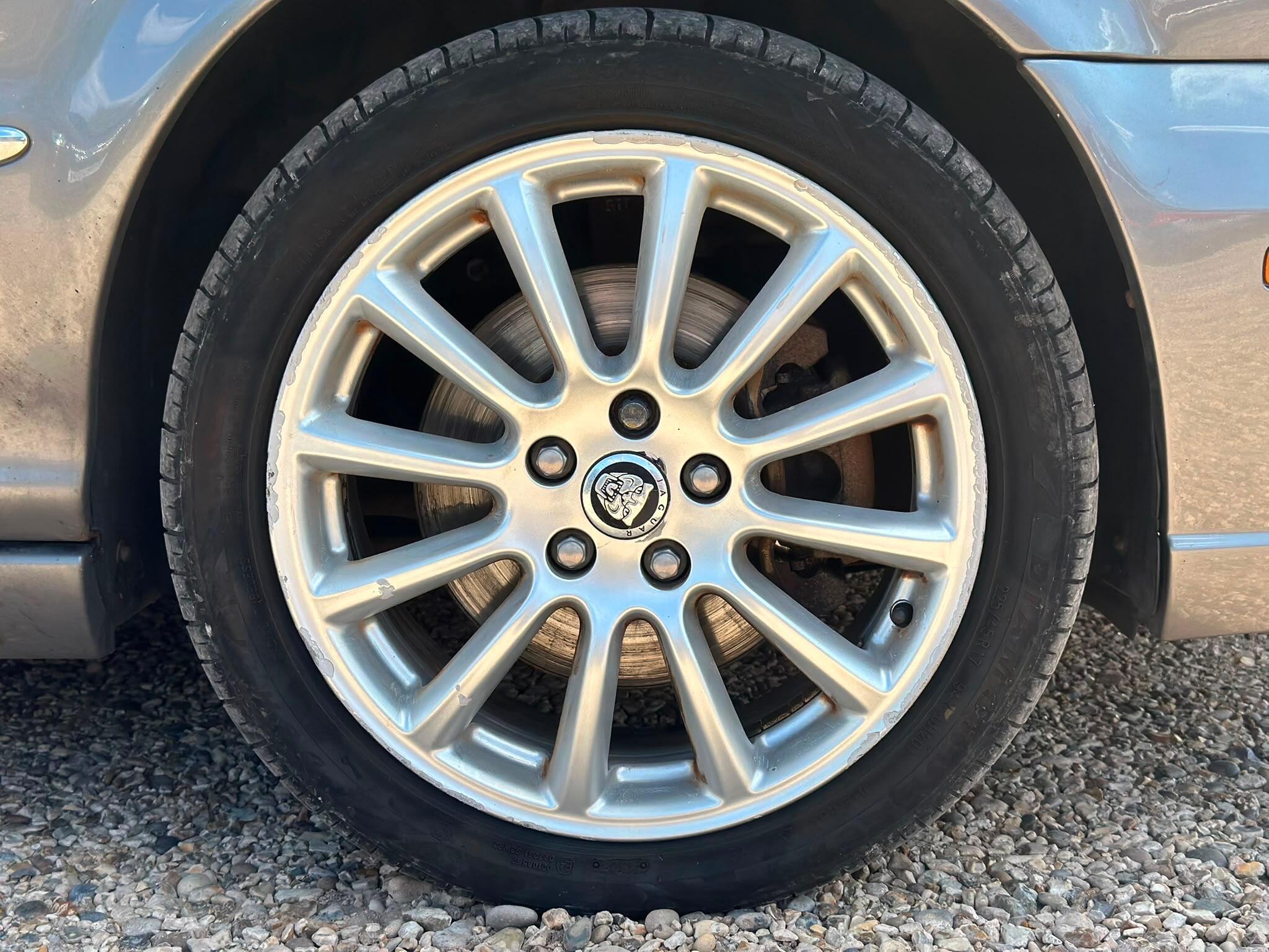 Jaguar X-Type view 51