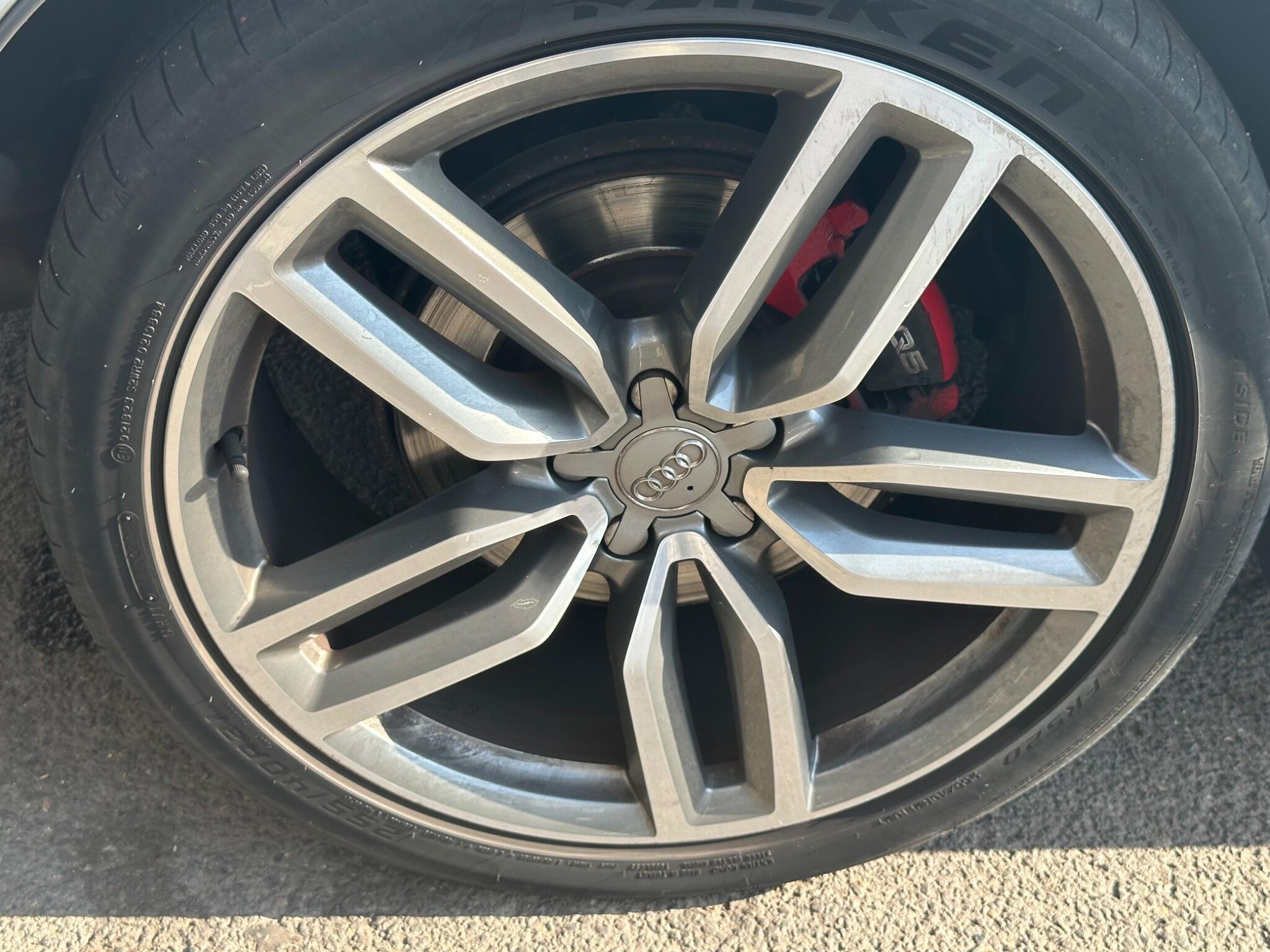 Audi SQ5 view 19
