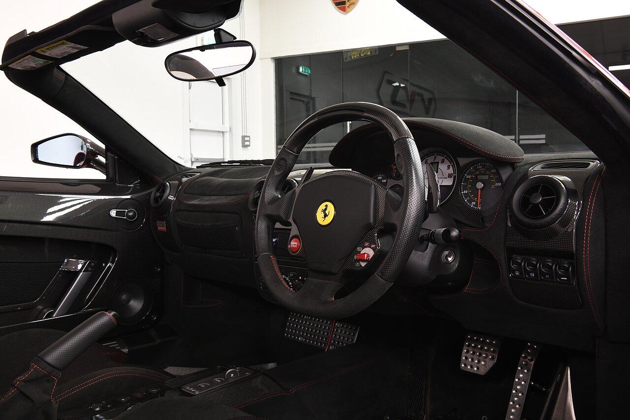 Ferrari F430 view 4