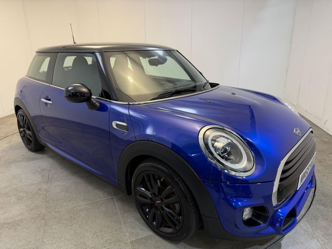 Mini Cooper view 28