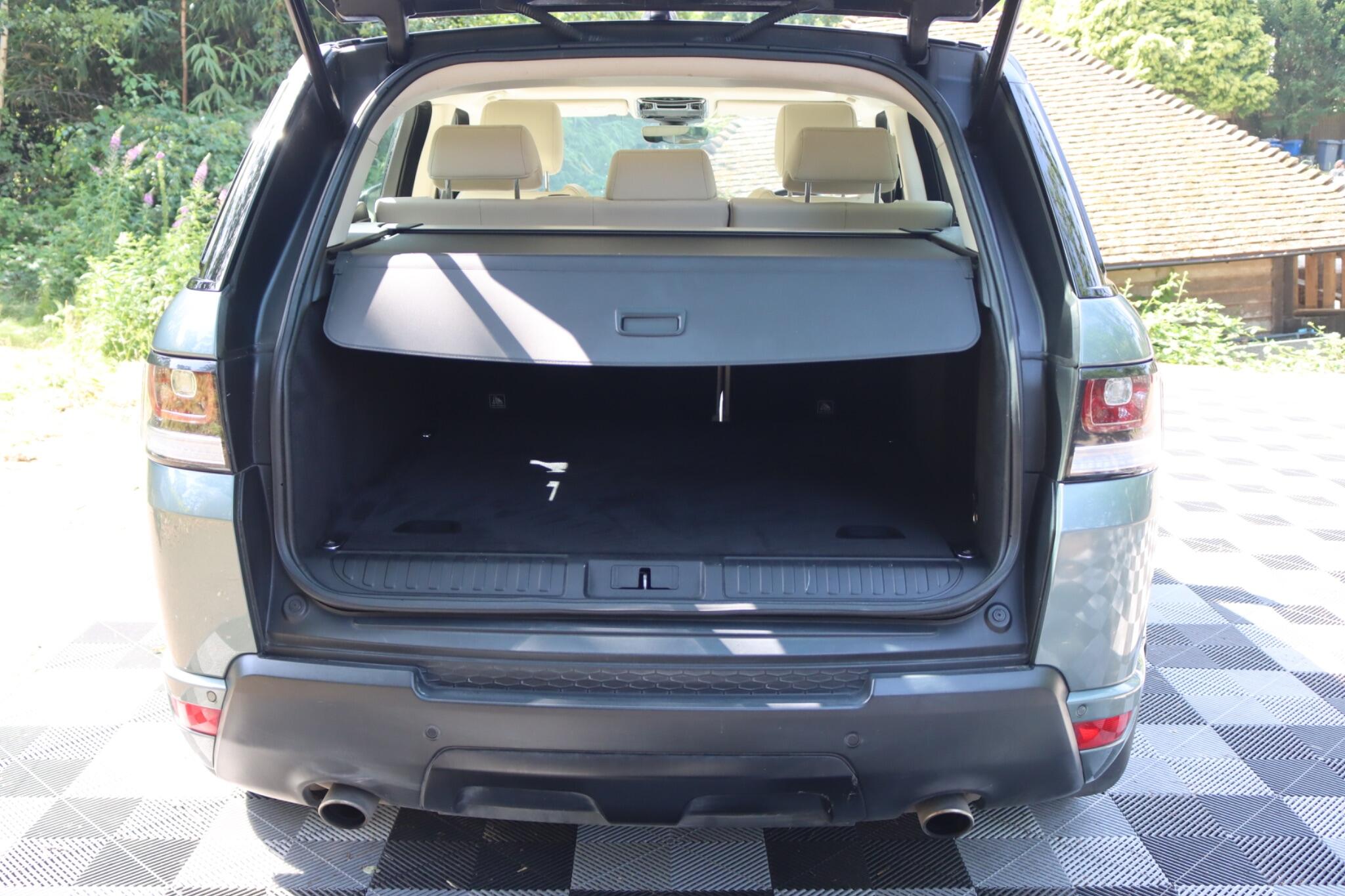 Land Rover Range Rover Sport view 19